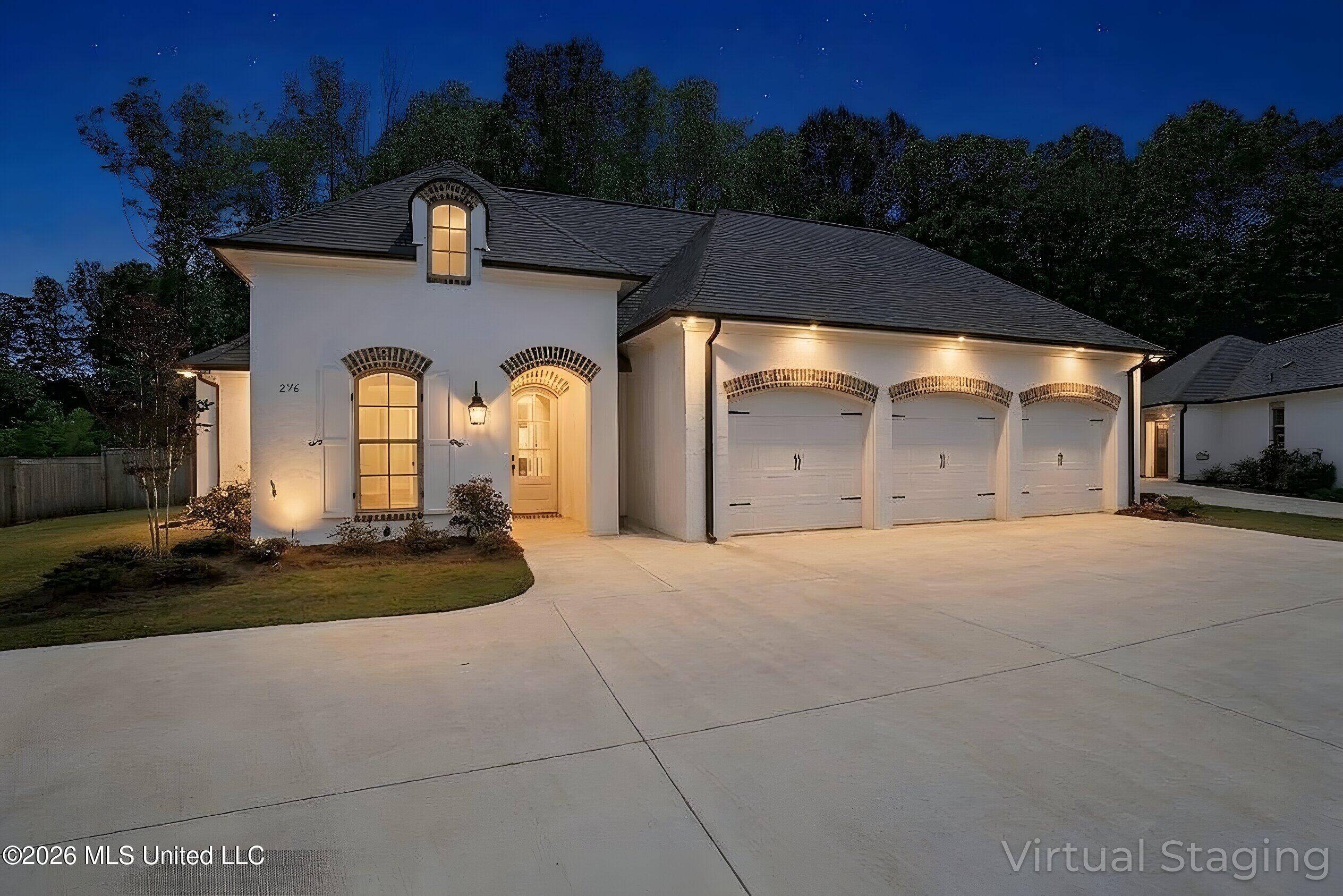 276 Harris Circle Property Photo 2