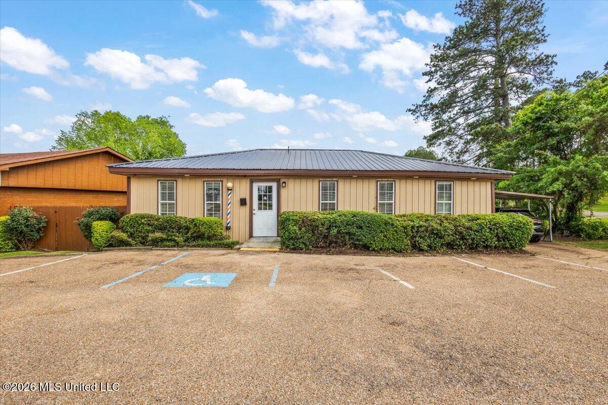 3539 Old Brandon Road Property Photo 1