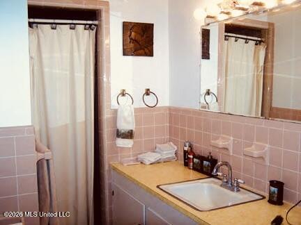 415 Wilson Drive Property Photo 6