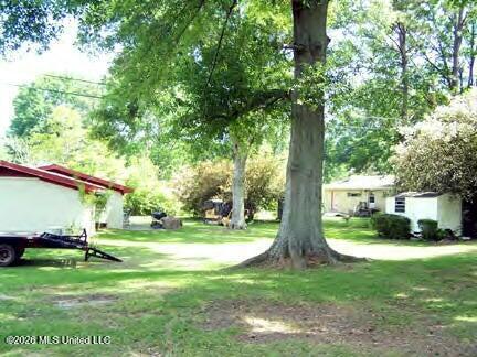 415 Wilson Drive Property Photo 10