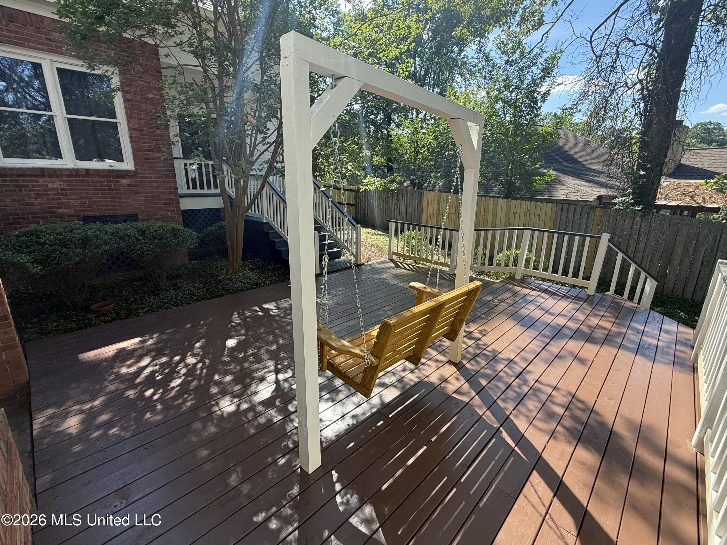 74 Moss Woods Drive Property Photo 11