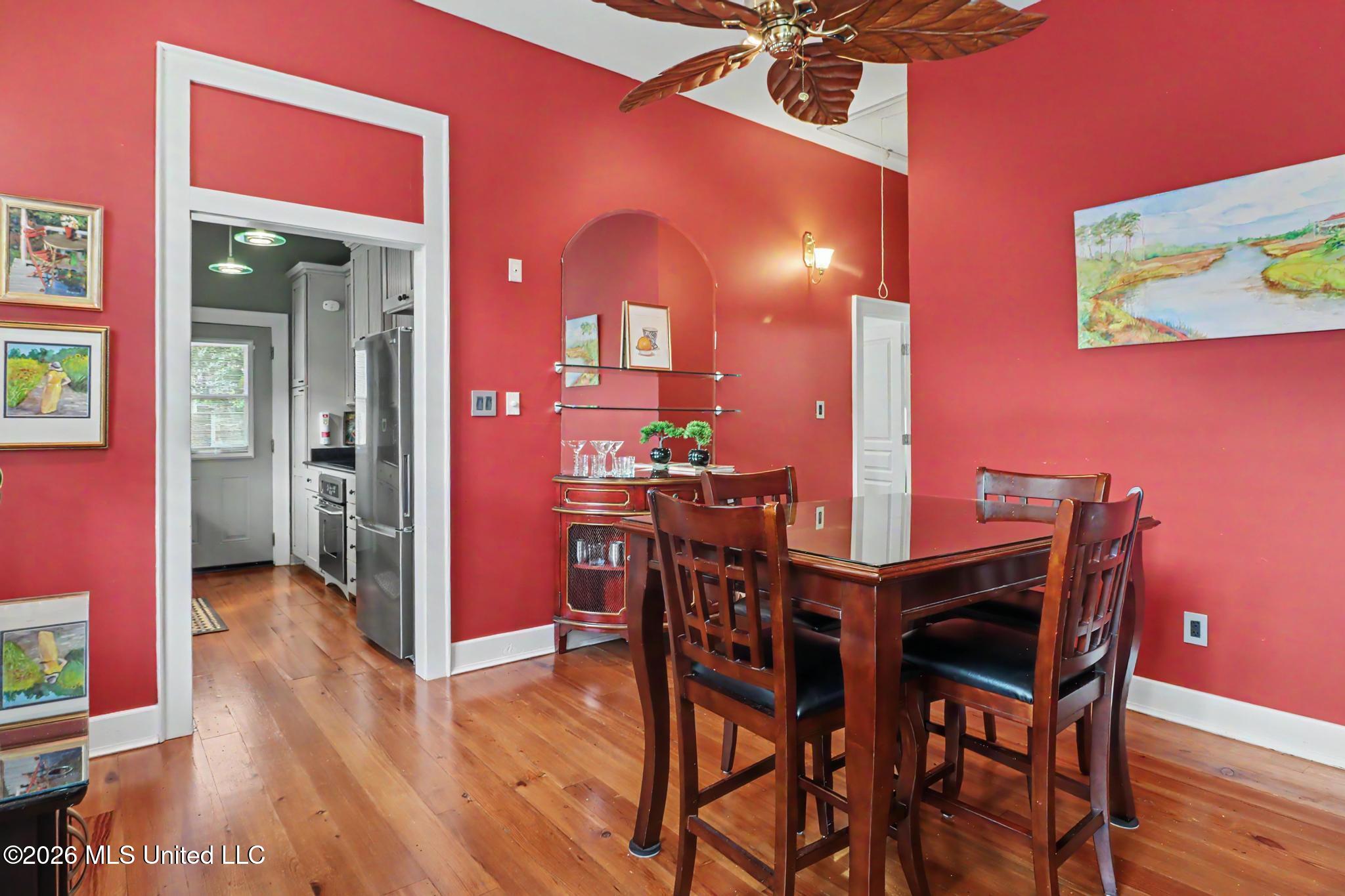 1620 2nd Street Property Photo 5