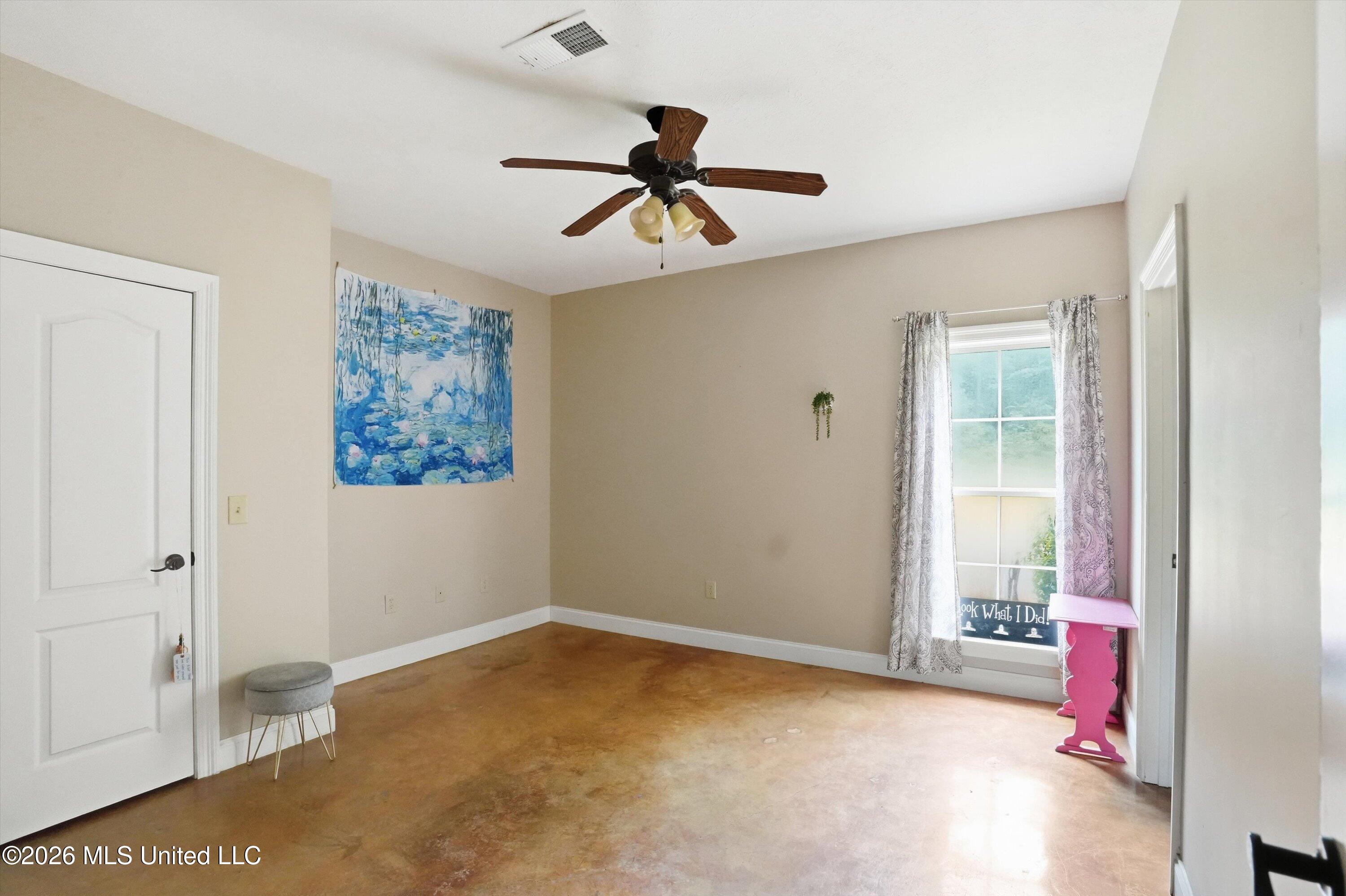 124 Pine Oak Lane Property Photo 26