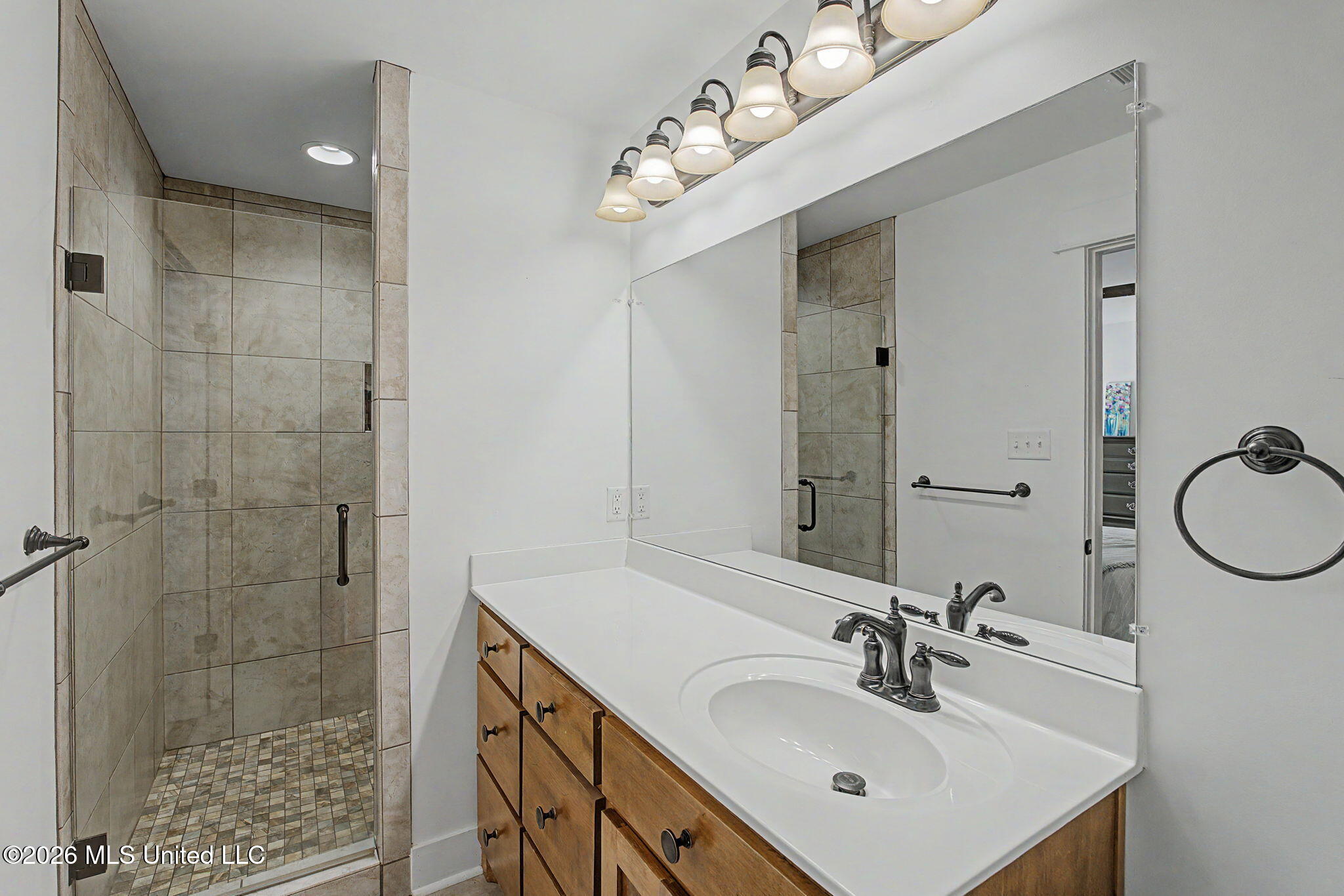 5665 Mcingvale Road Property Photo 34