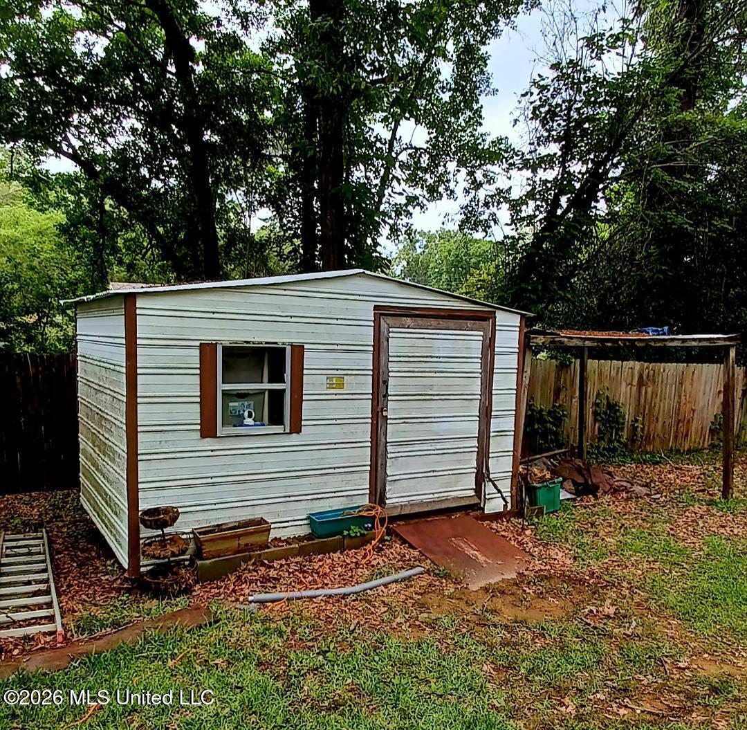 105 Hartfield Place Property Photo 24