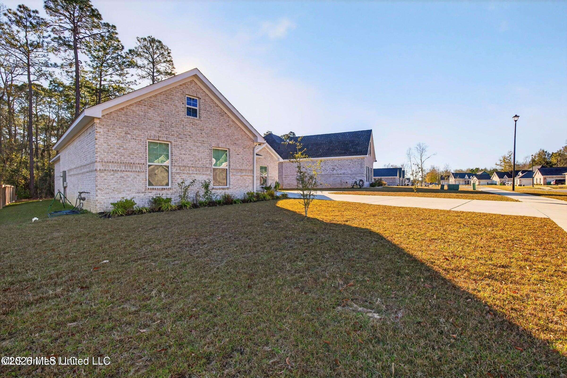 11106 Alphabet Road Property Photo 3