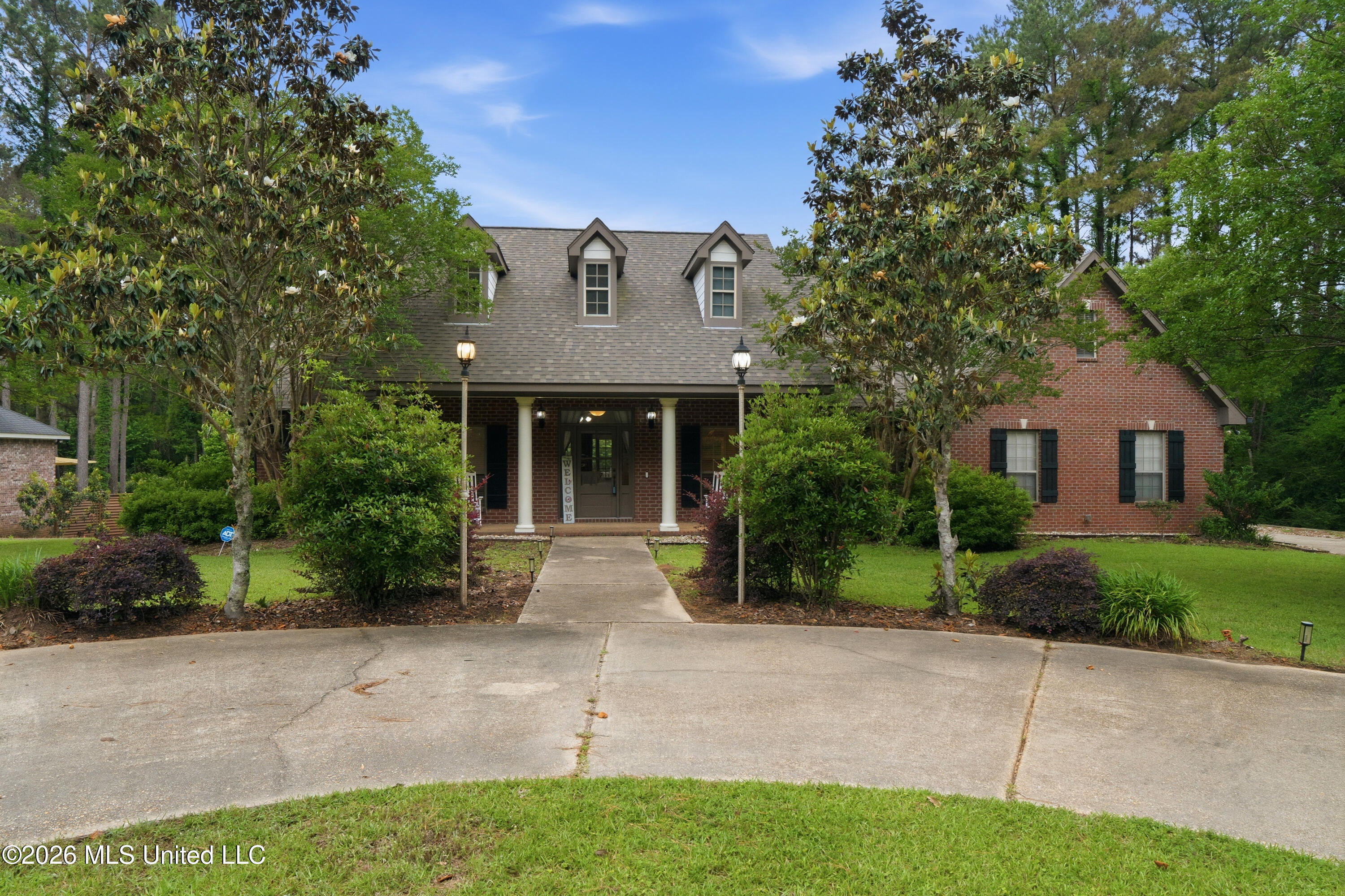 130 Cambrooke Property Photo 2