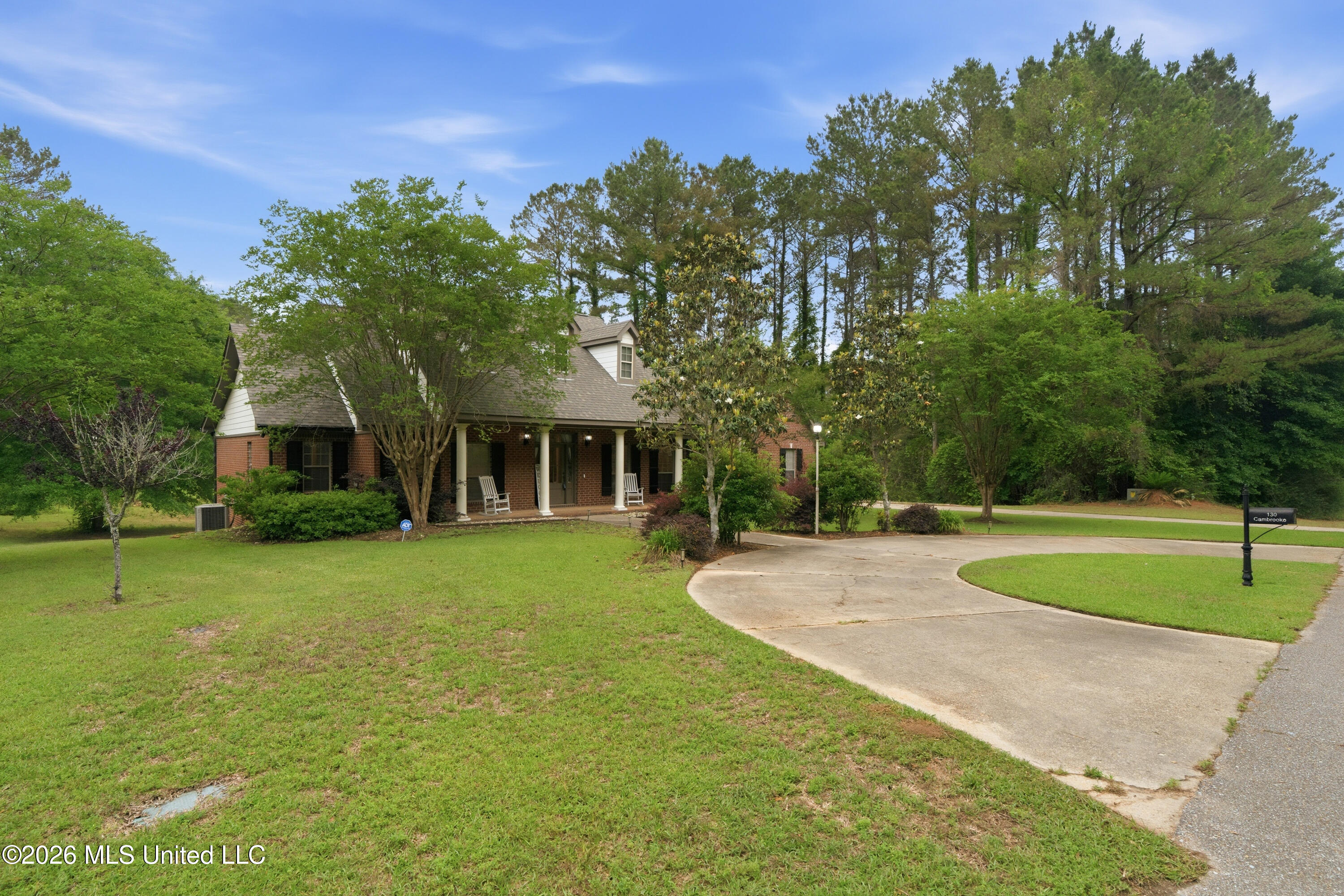 130 Cambrooke Property Photo 3