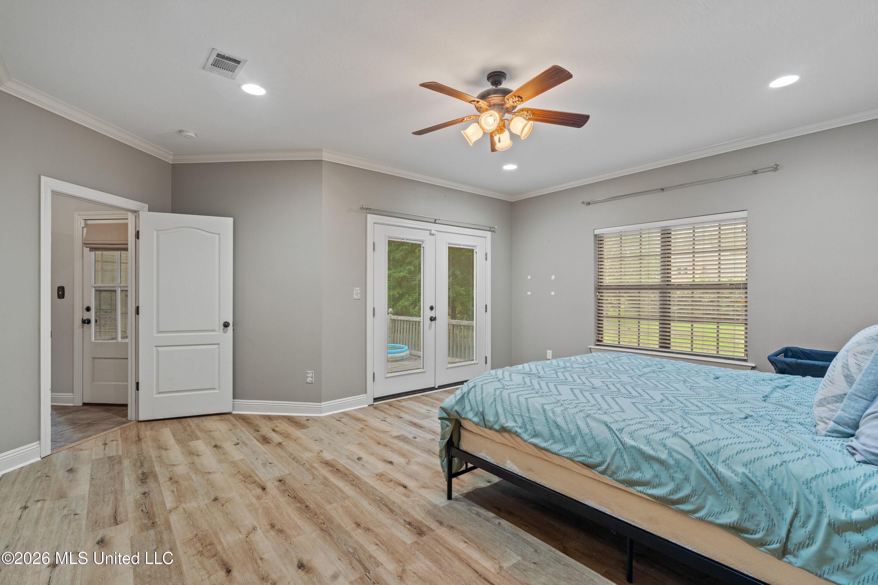 130 Cambrooke Property Photo 21