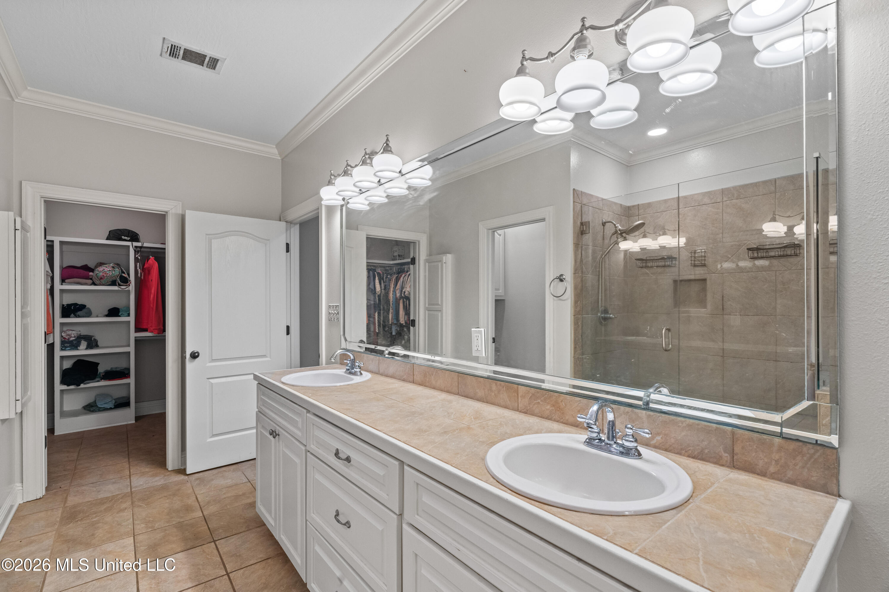 130 Cambrooke Property Photo 25