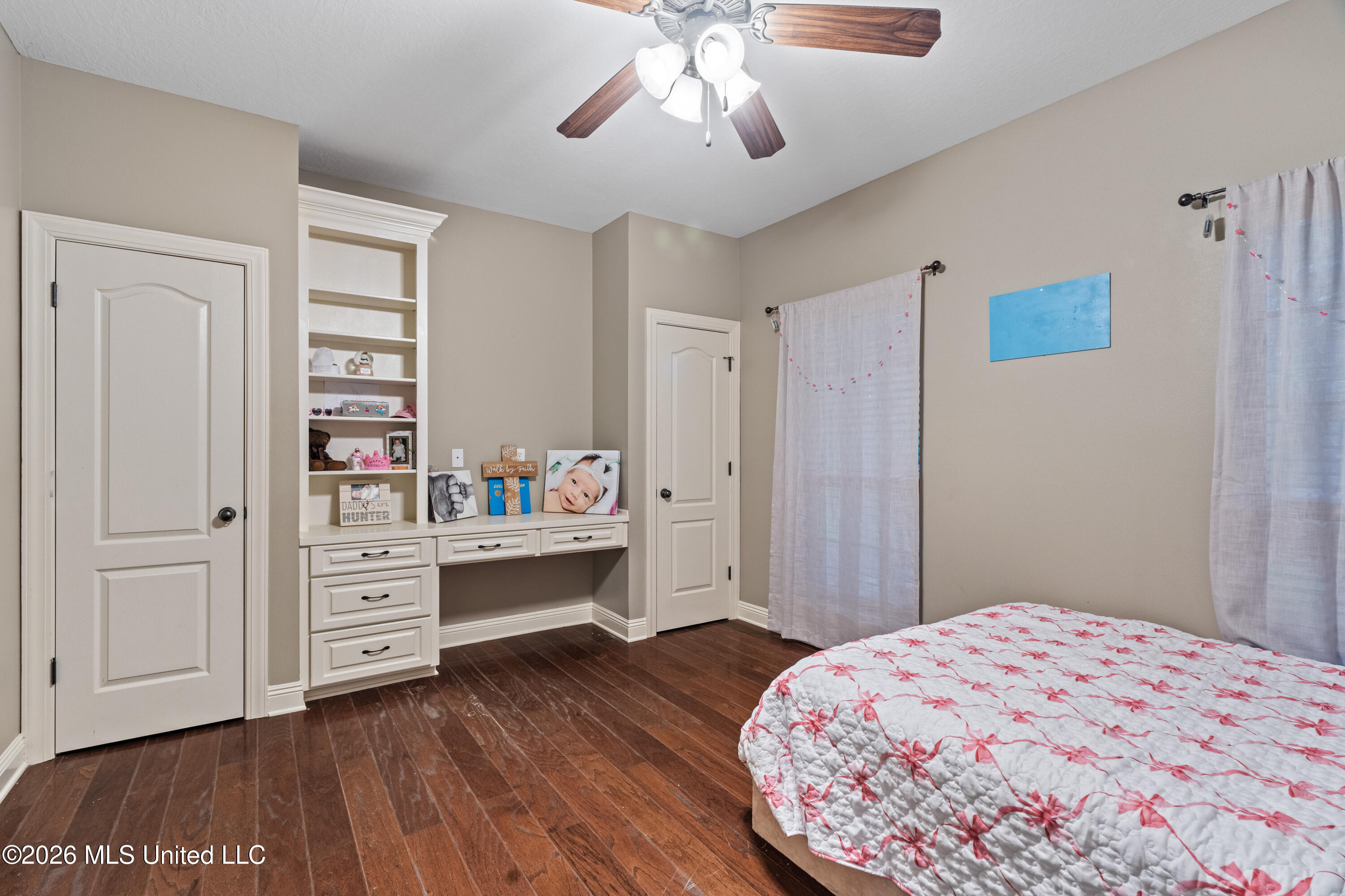 130 Cambrooke Property Photo 31
