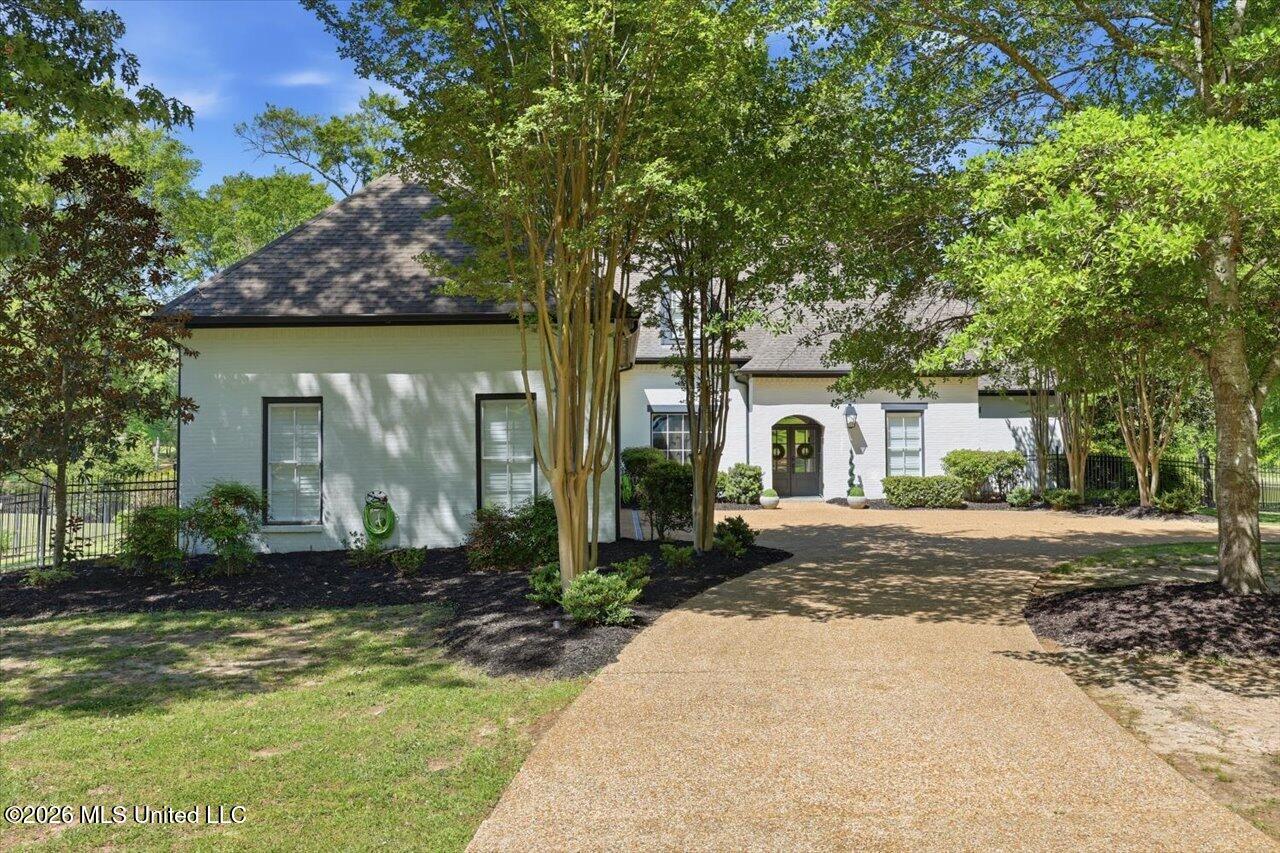 131 Wildwood Drive Property Photo 2