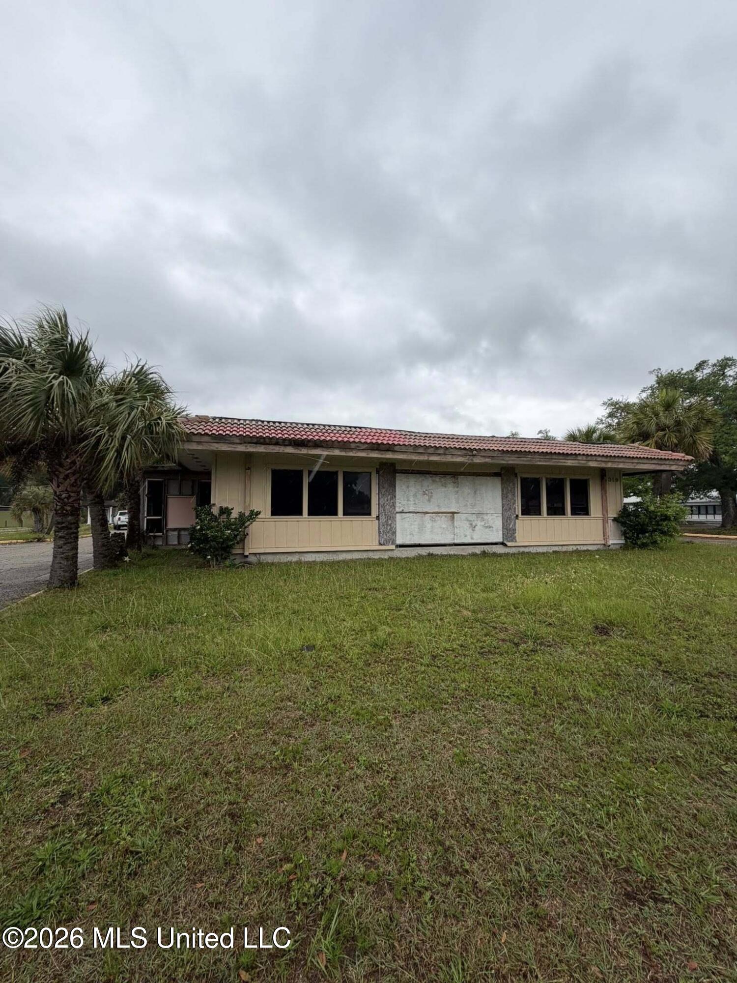 319 Courthouse Road Property Photo 2