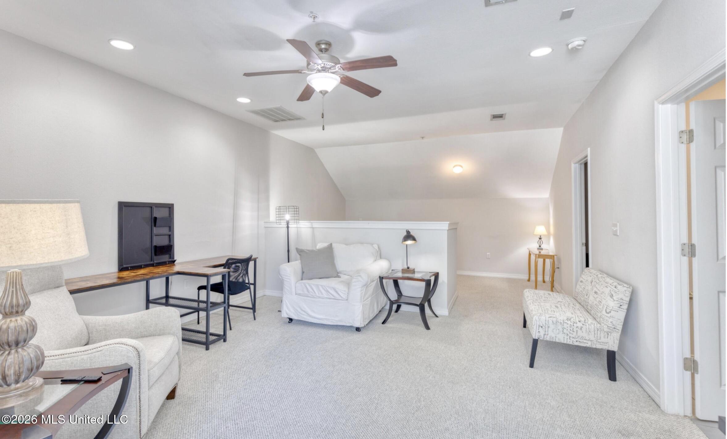 1282 W Beach Boulevard Property Photo 10