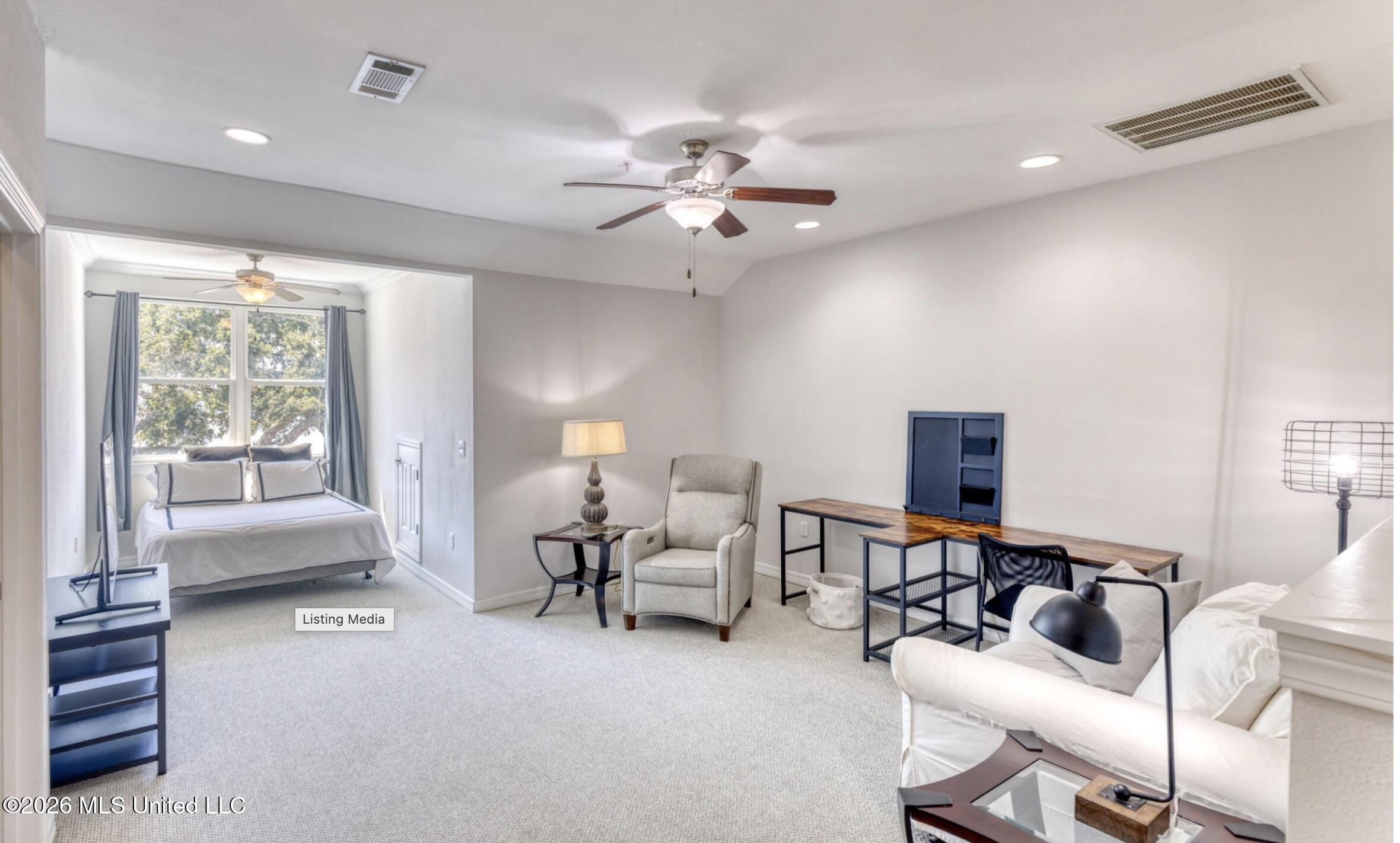 1282 W Beach Boulevard Property Photo 11