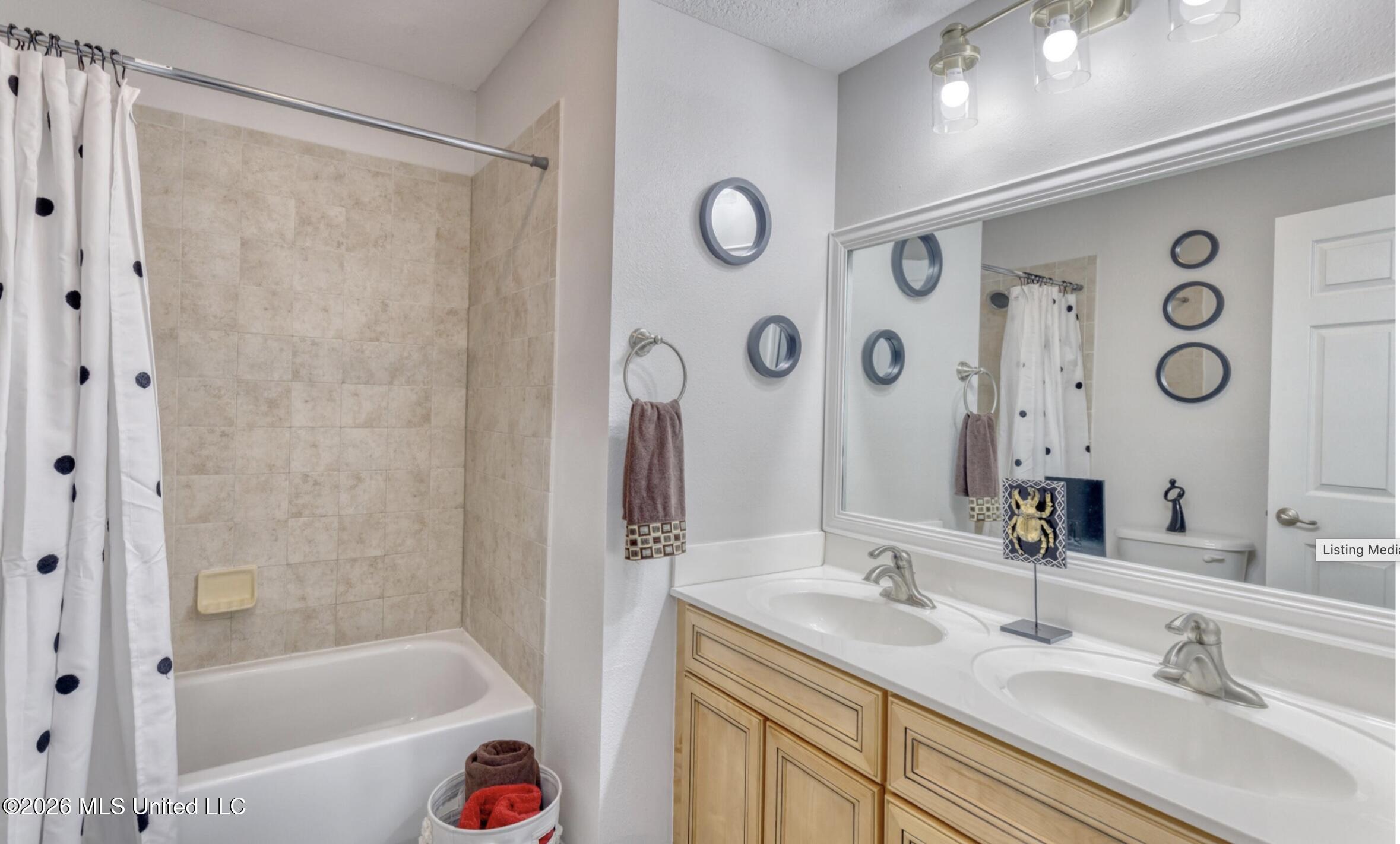 1282 W Beach Boulevard Property Photo 13