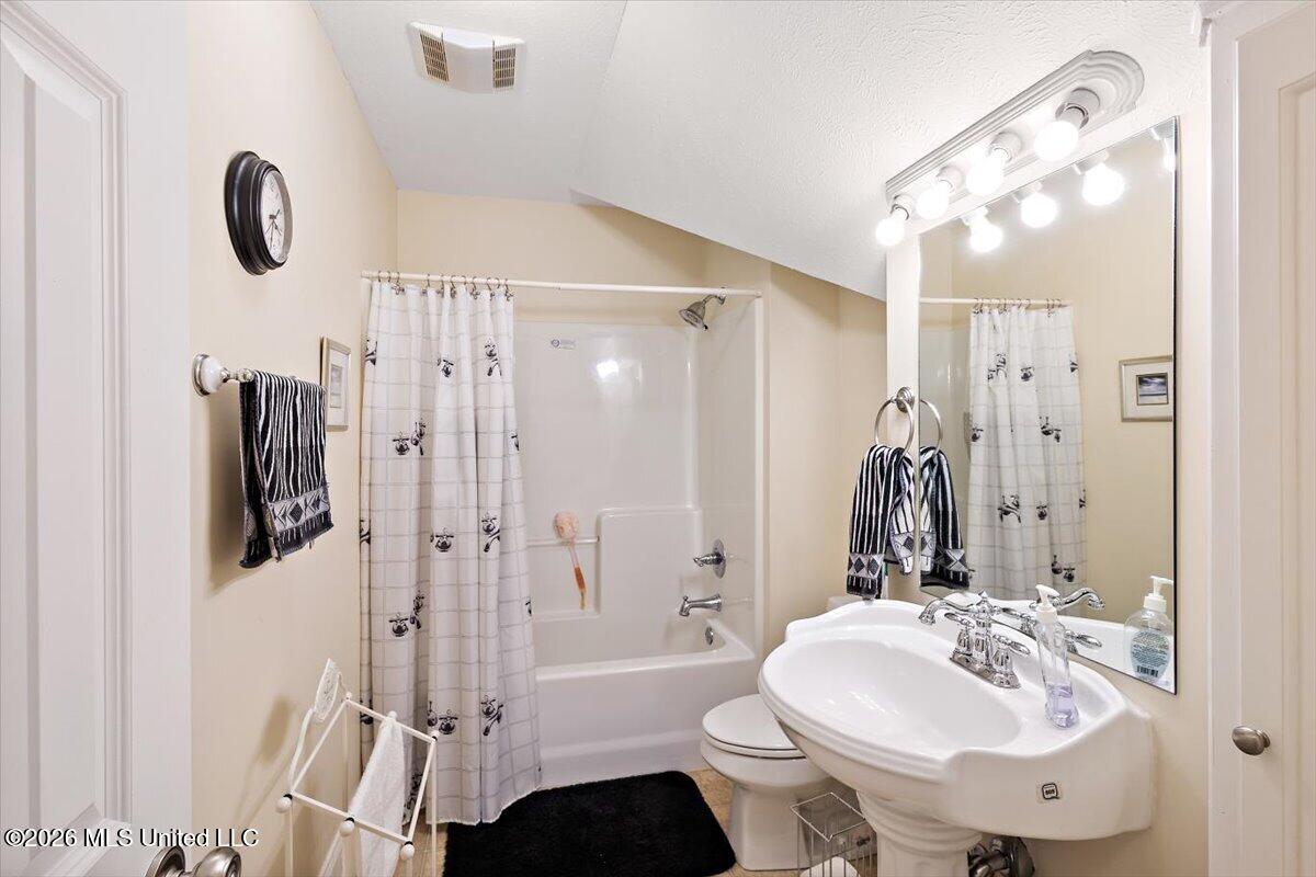 136 Mccullough Lane Property Photo 48
