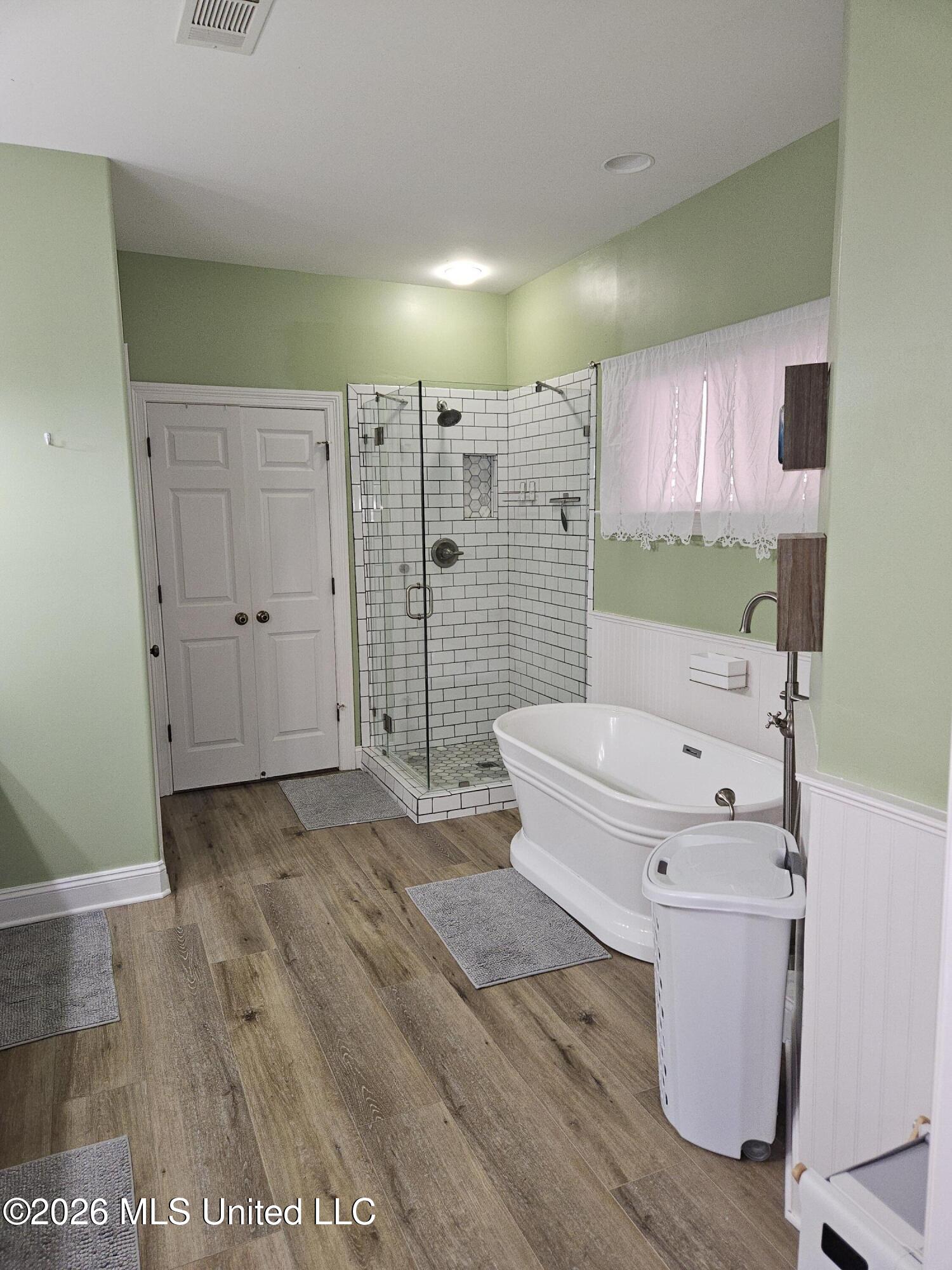 105 Mckinzie Cove Property Photo 11