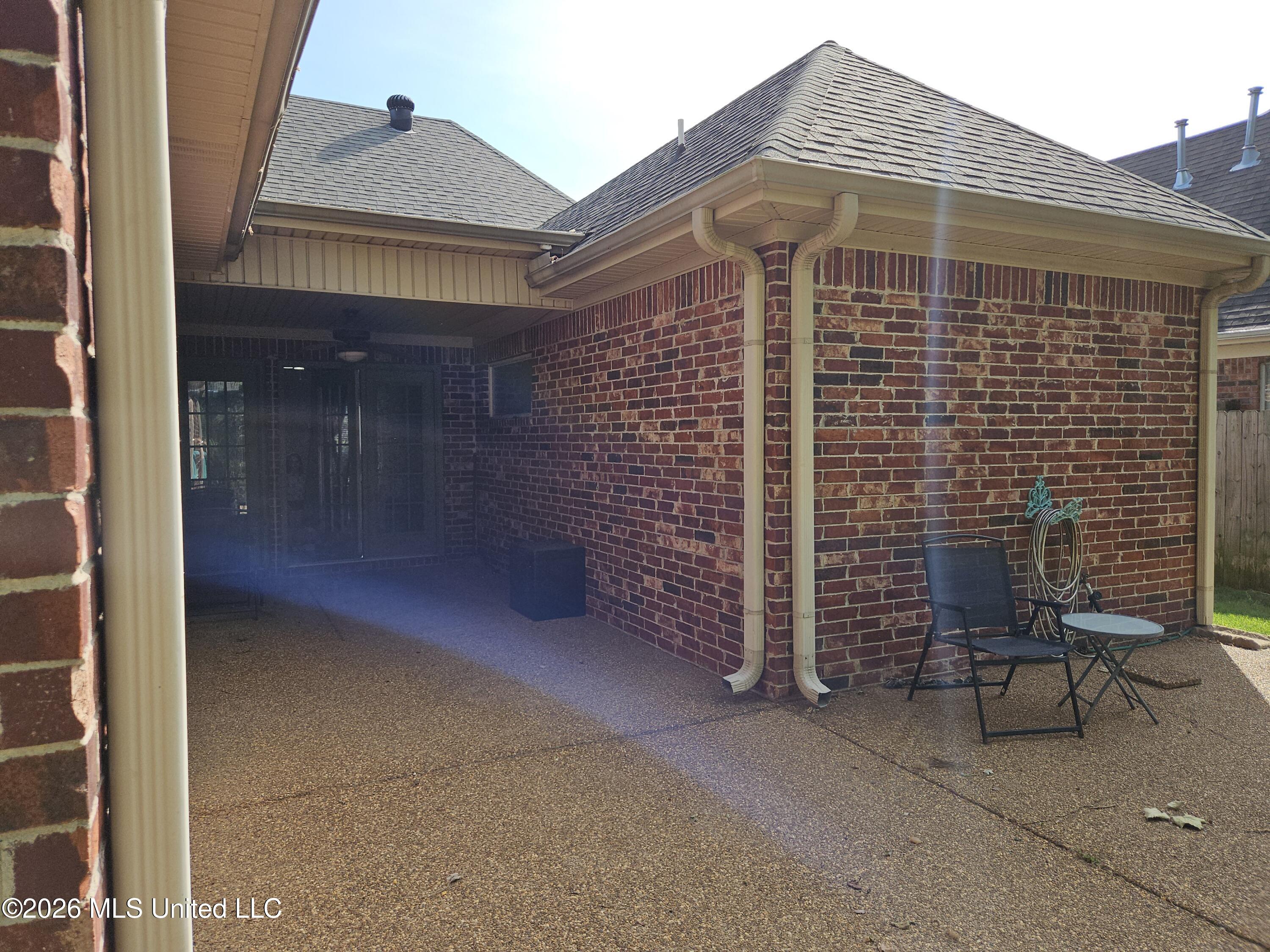105 Mckinzie Cove Property Photo 24