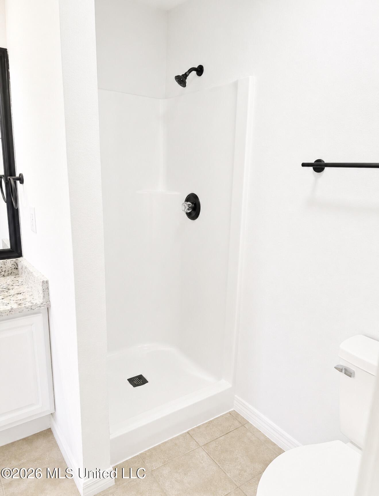 8122 Longwood Drive Property Photo 14