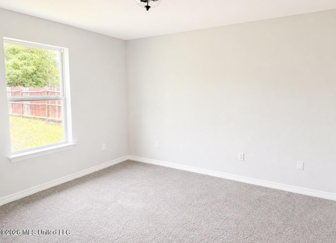 8122 Longwood Drive Property Photo 18
