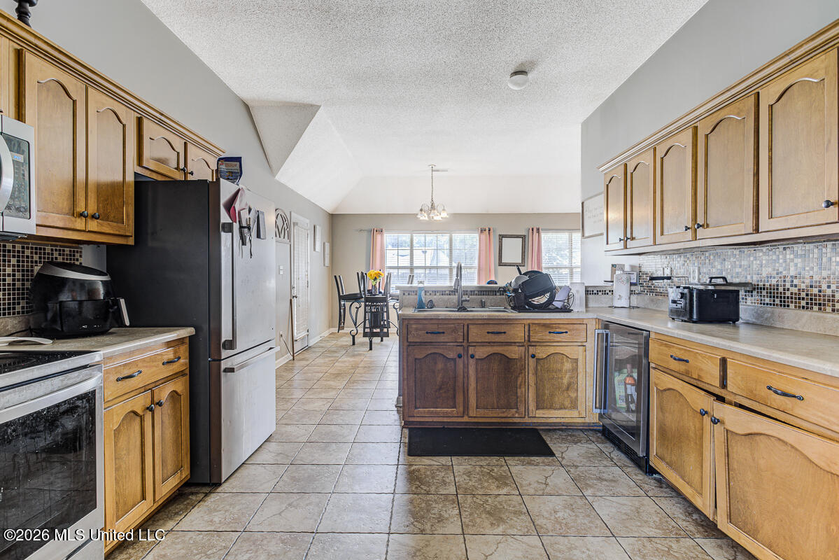 3141 Peachtree Drive Property Photo 9