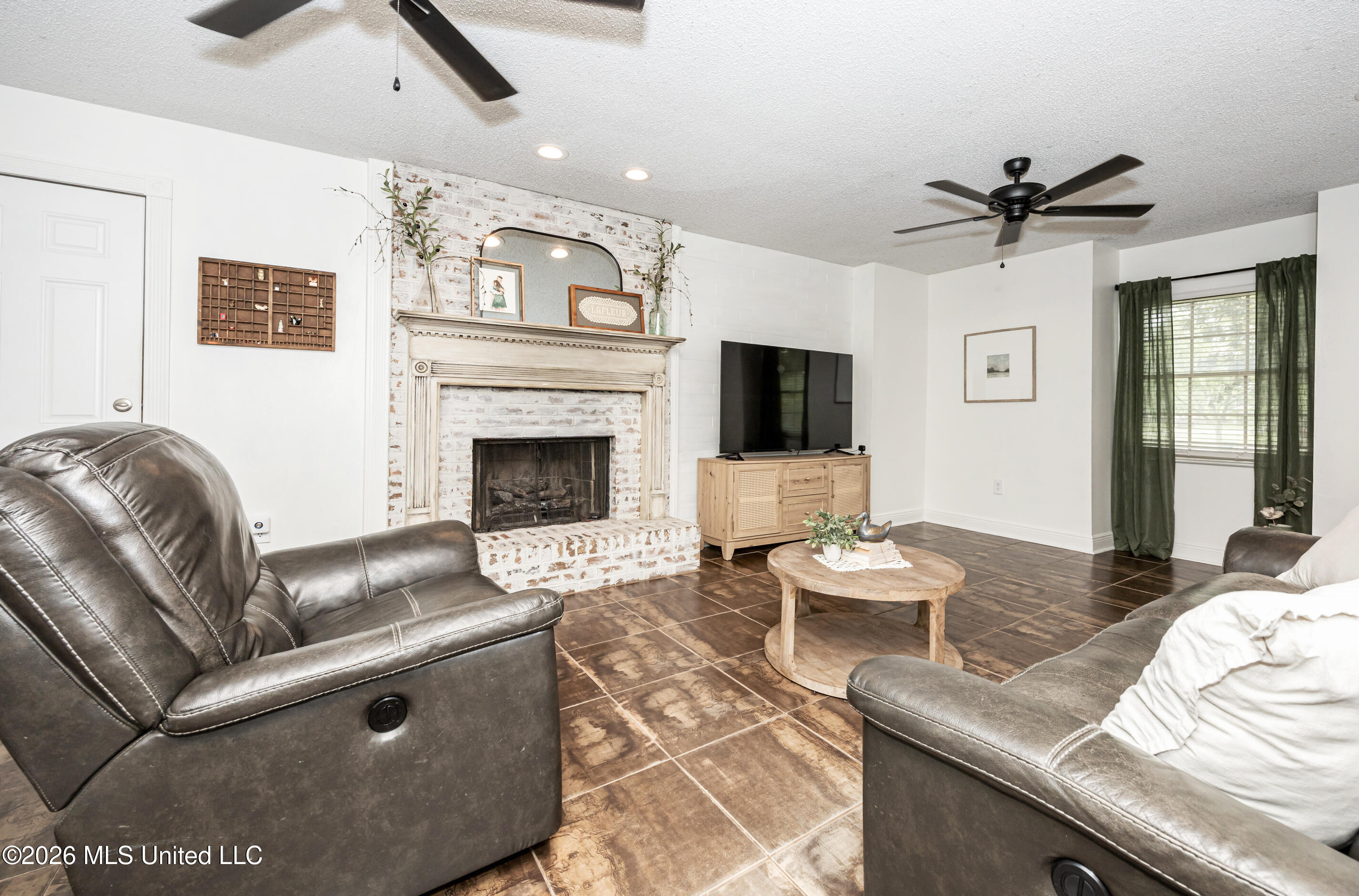300 Idlewood Drive Property Photo 13