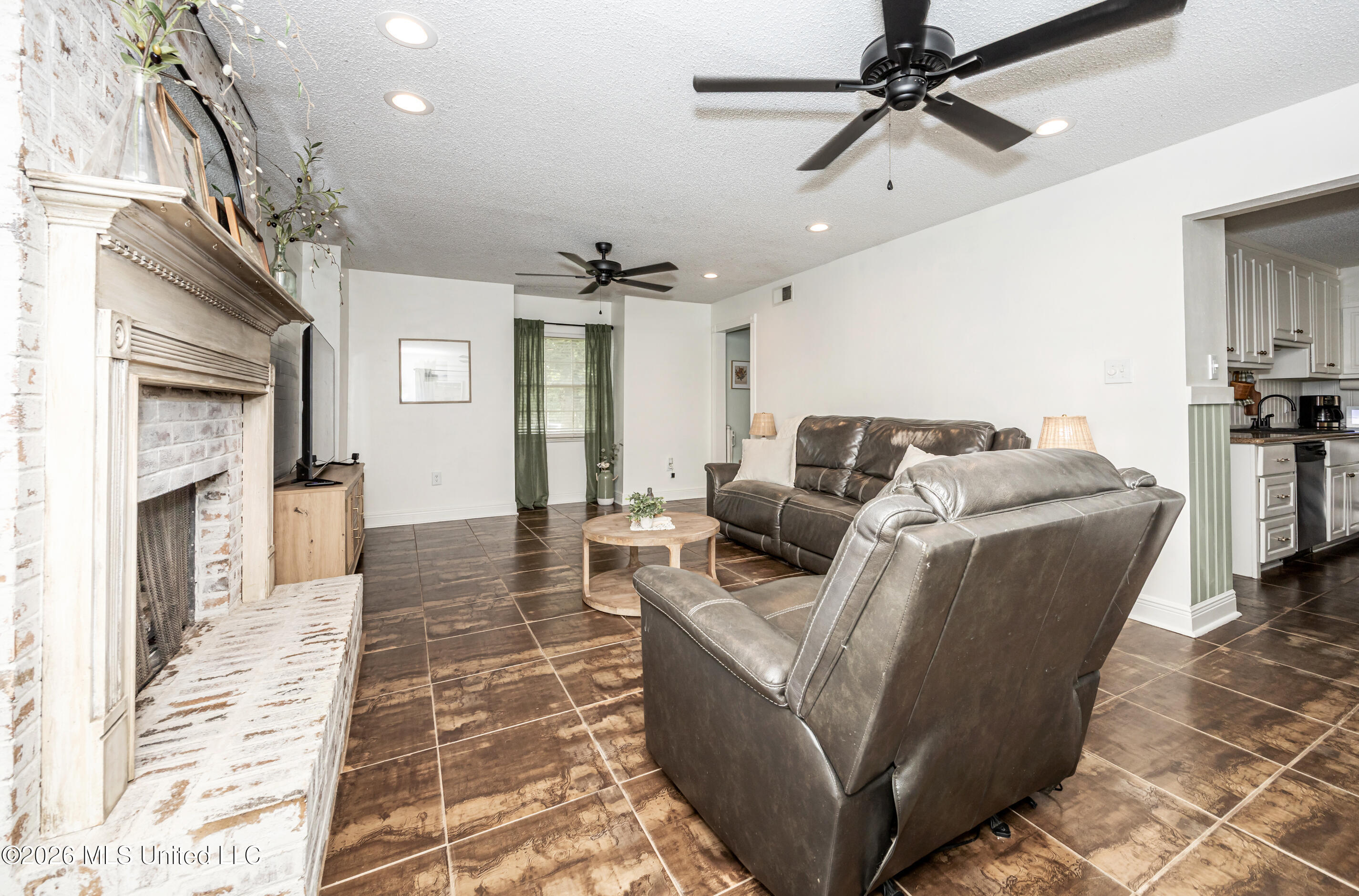 300 Idlewood Drive Property Photo 14