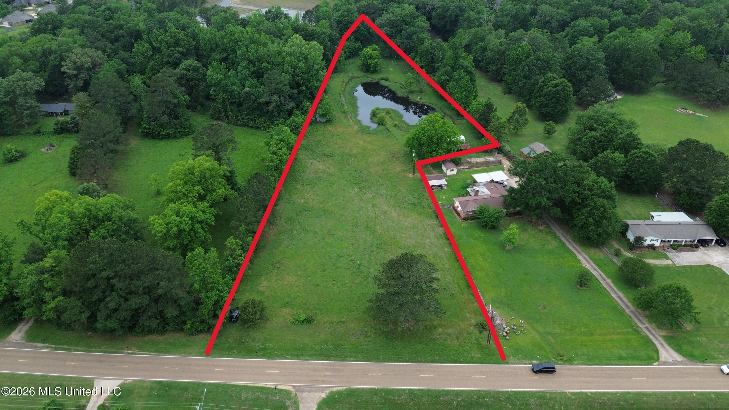 3160 Louis Wilson Drive Property Photo 2