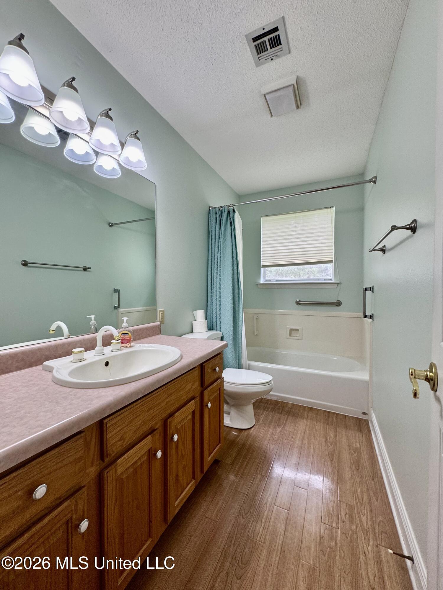 20 C G Smith Road Property Photo 17