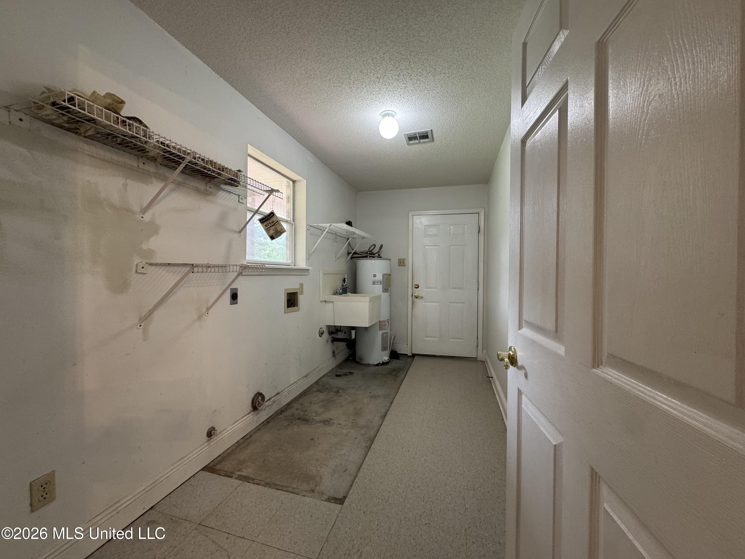 20 C G Smith Road Property Photo 26
