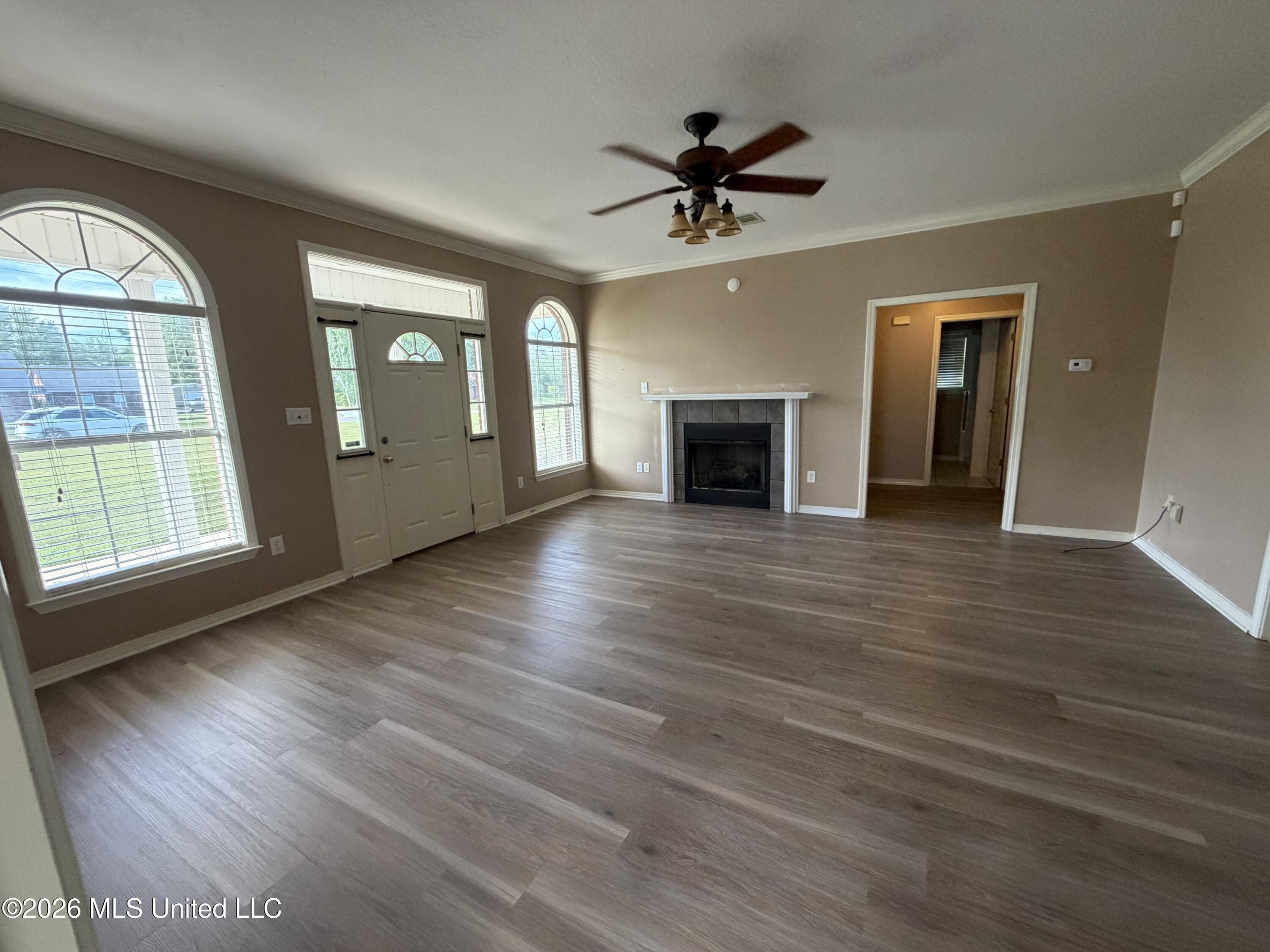 6902 Tanner Williams Road Property Photo 9