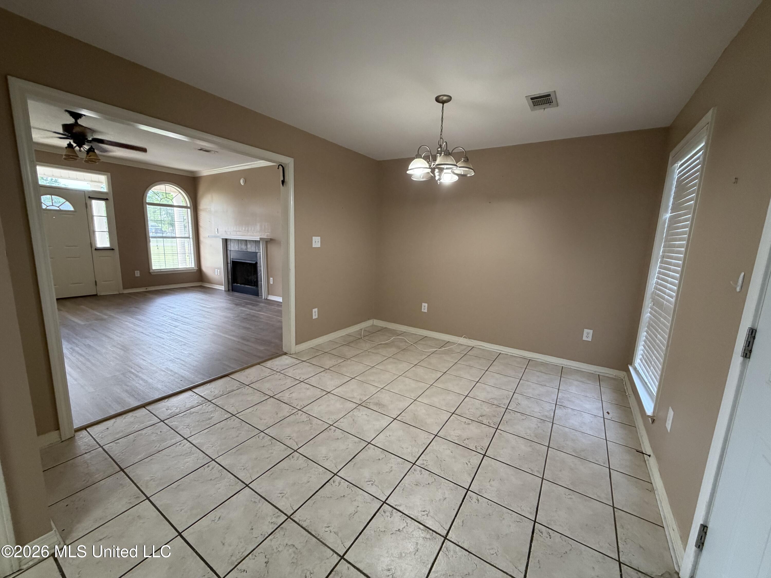 6902 Tanner Williams Road Property Photo 10