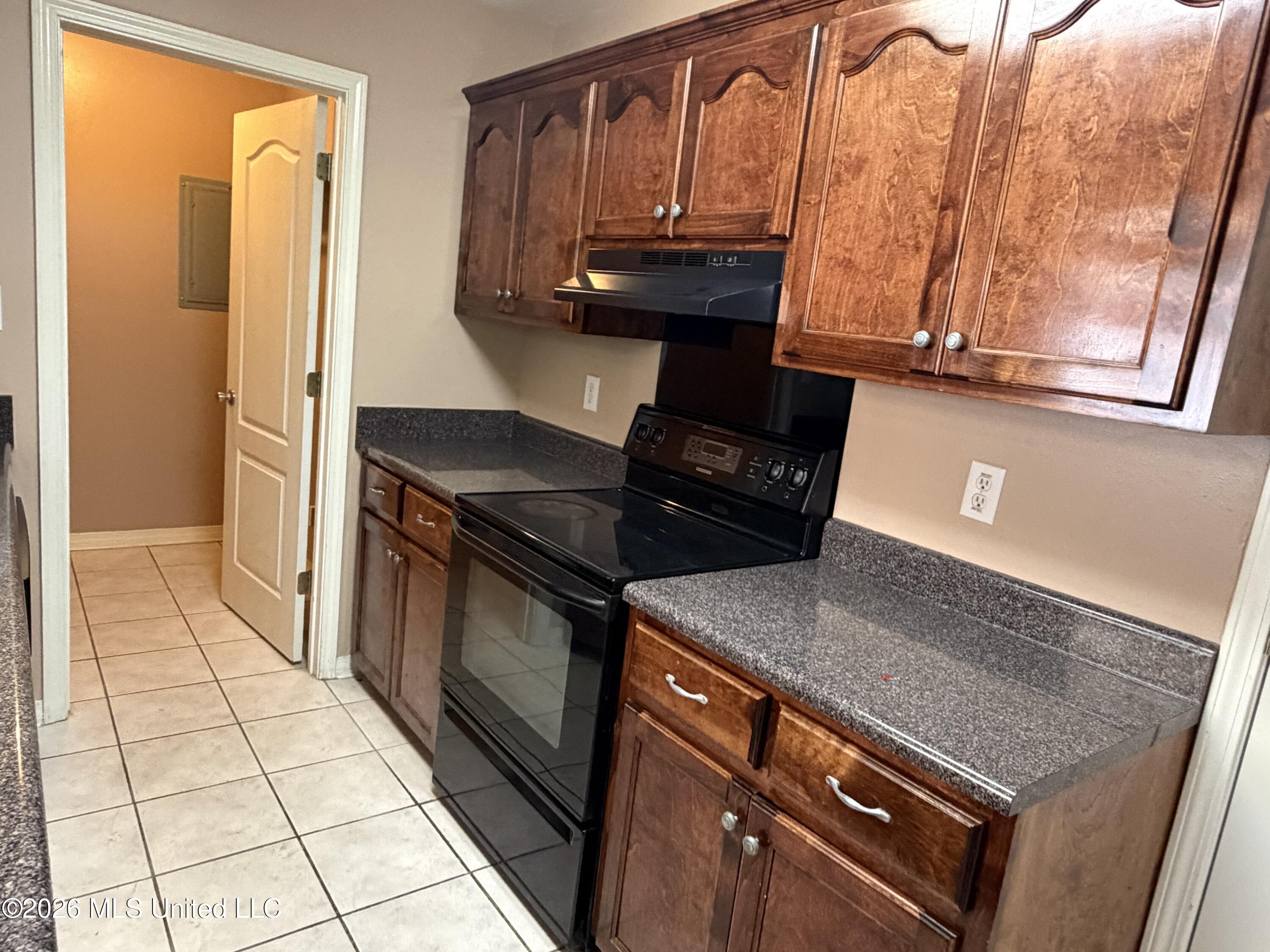 6902 Tanner Williams Road Property Photo 12