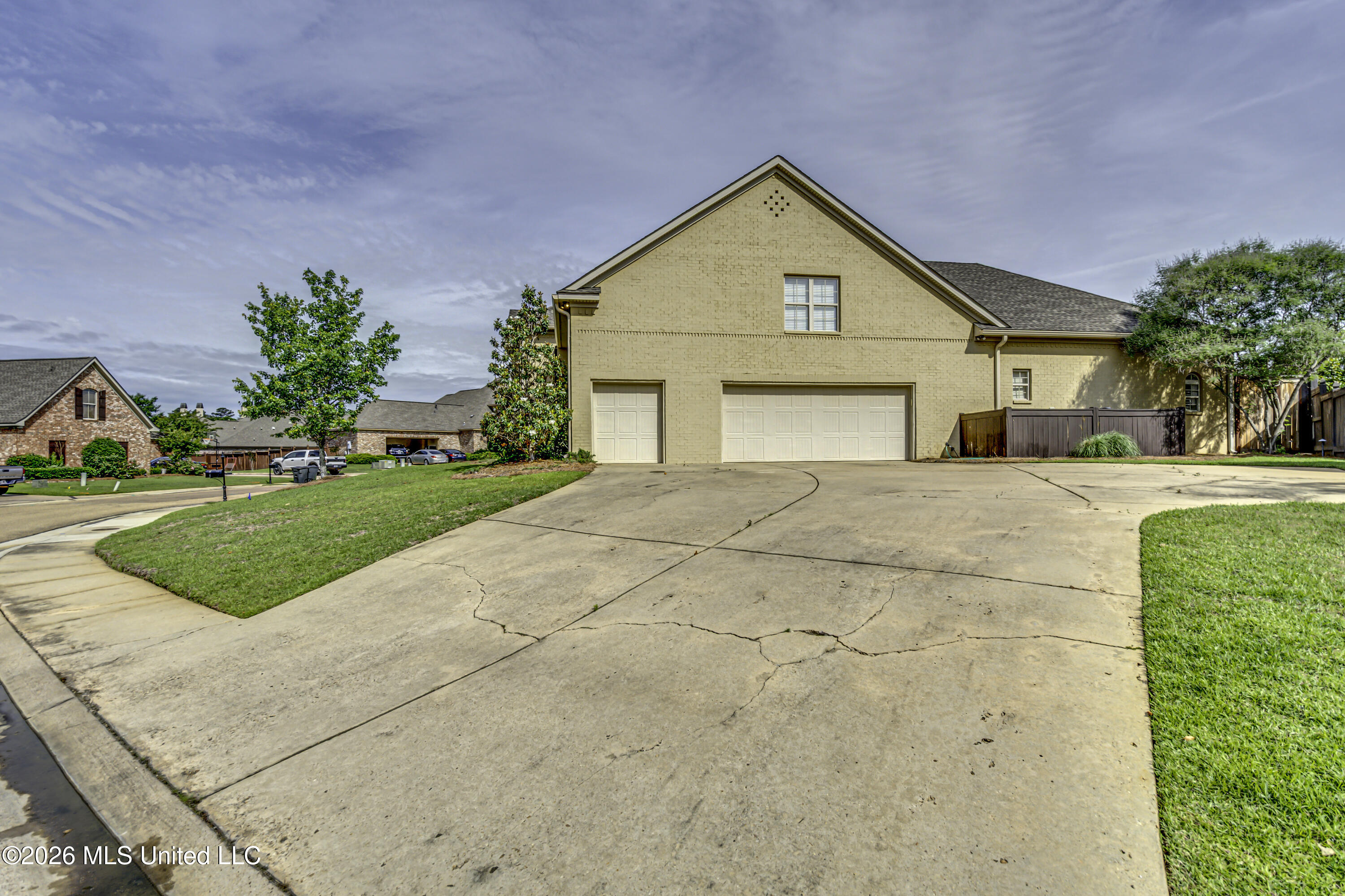 505 Jasper Circle Property Photo 5