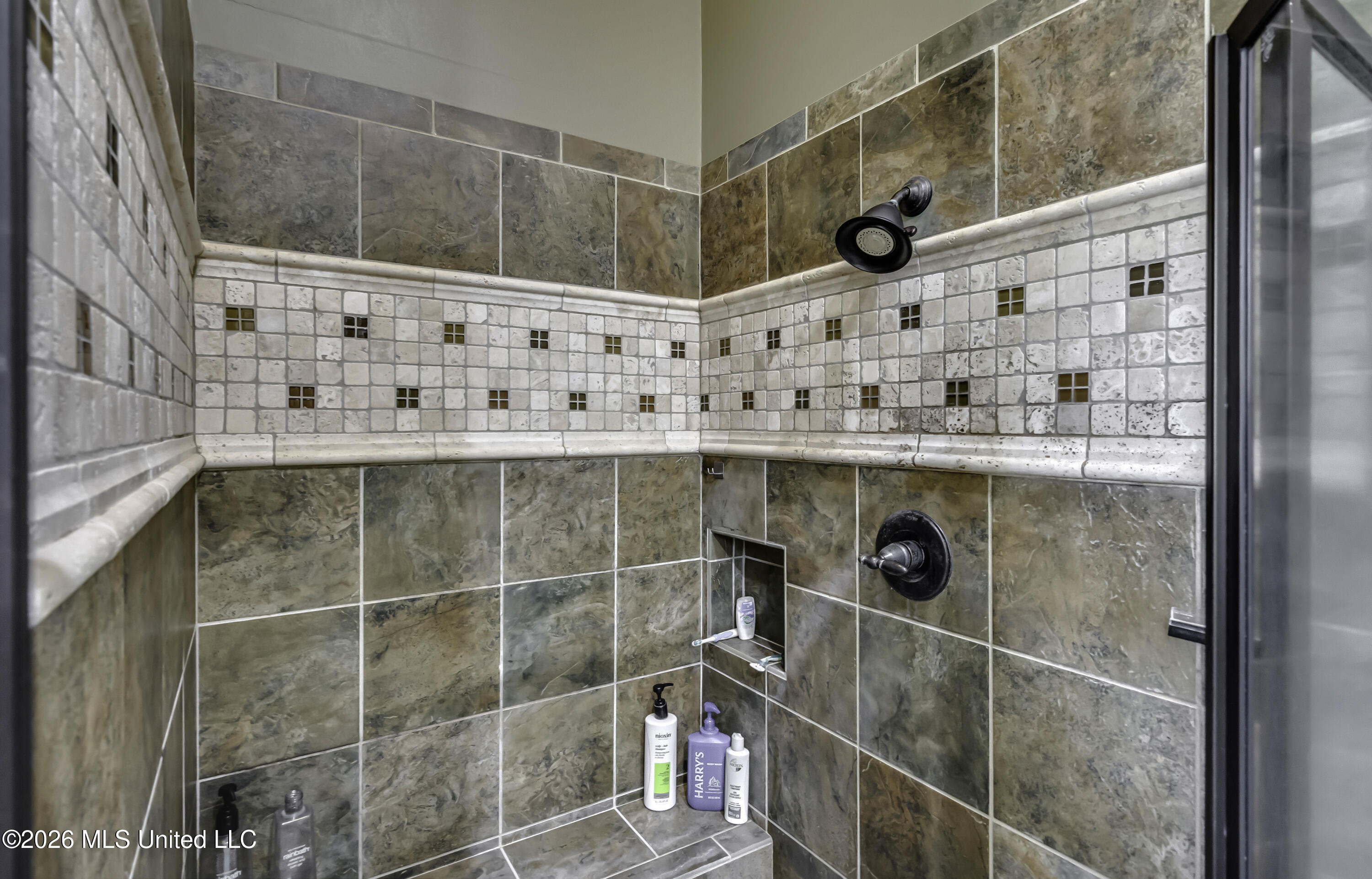 505 Jasper Circle Property Photo 34