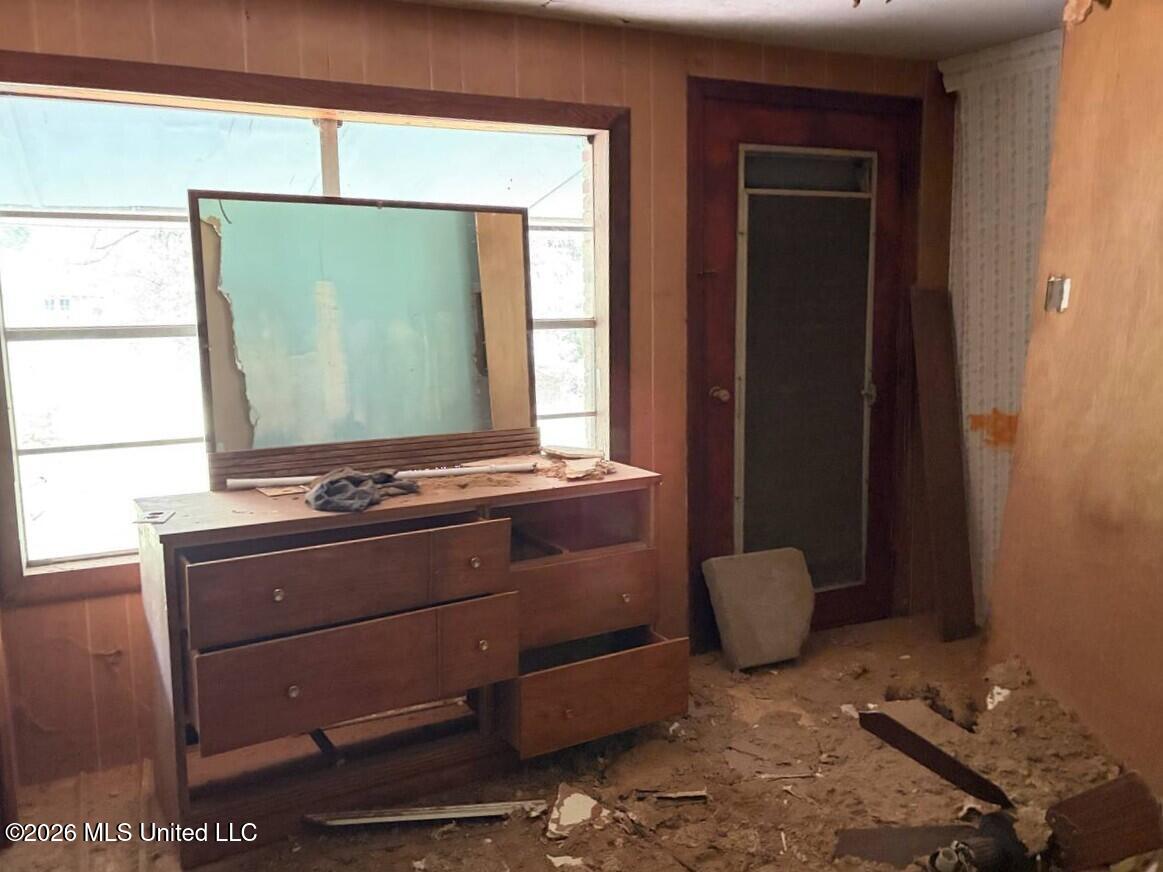 422 Powell Street Property Photo 16