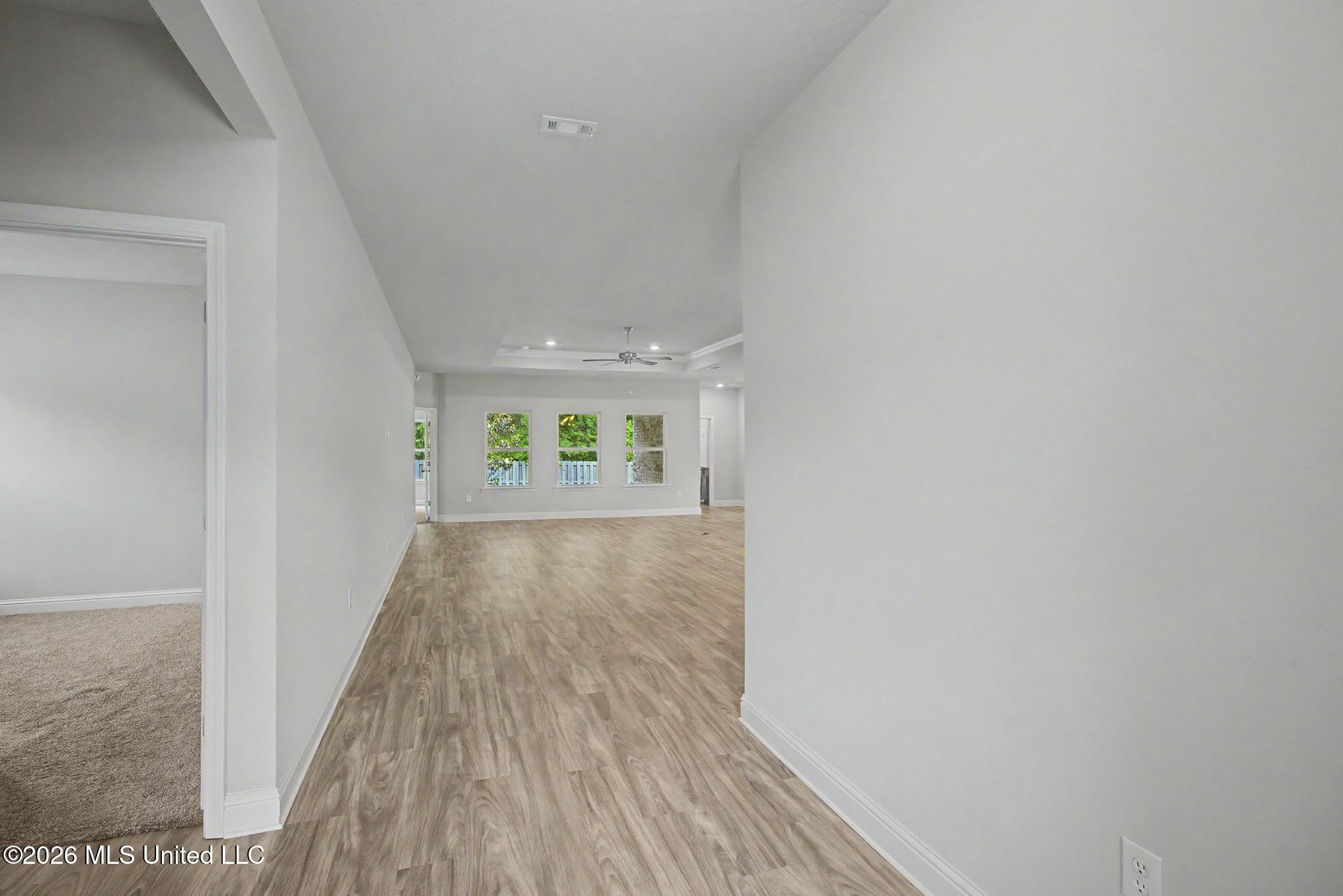9508 Mallette Drive Property Photo 2
