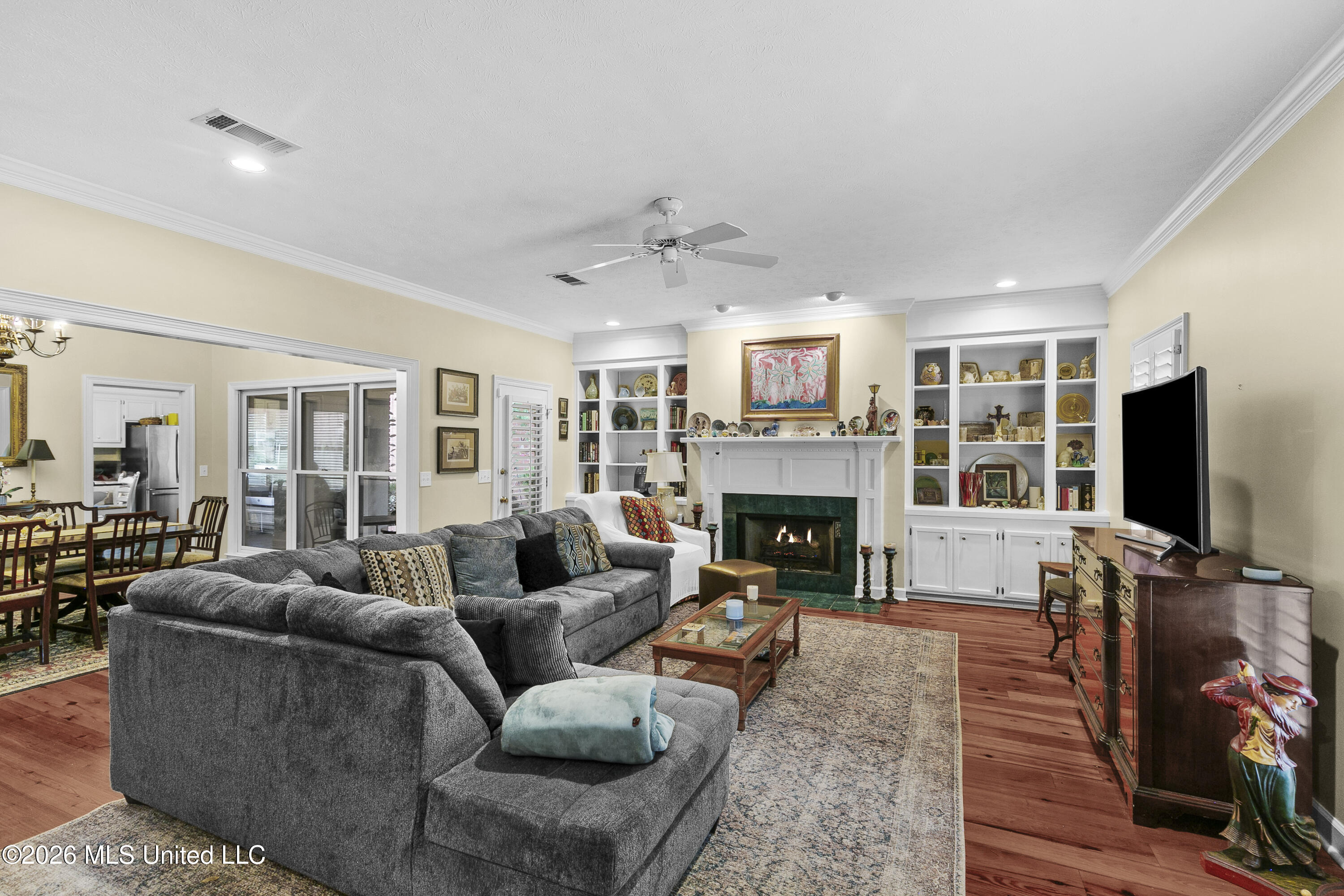 13 Village Green Court Property Photo 6