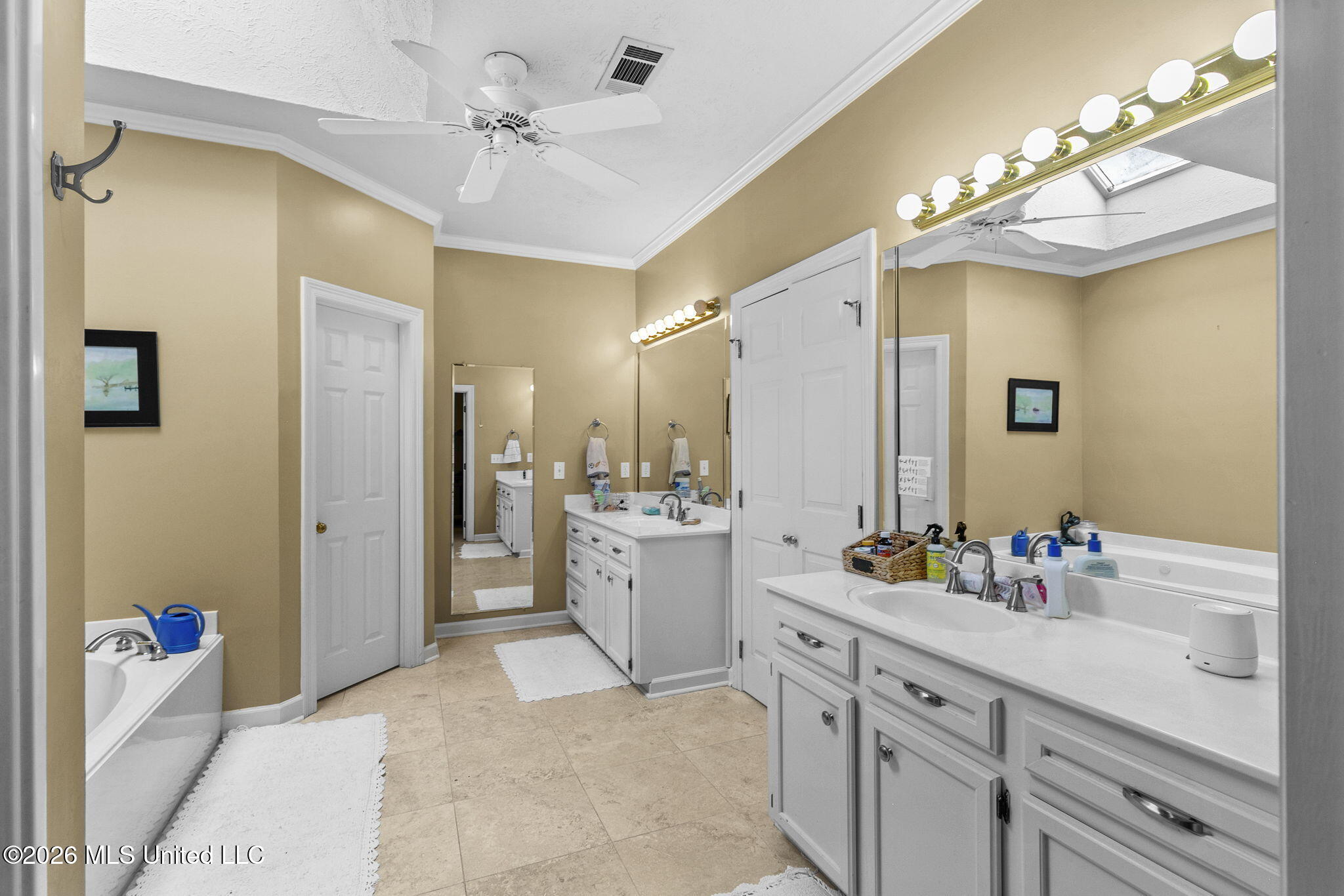 13 Village Green Court Property Photo 28