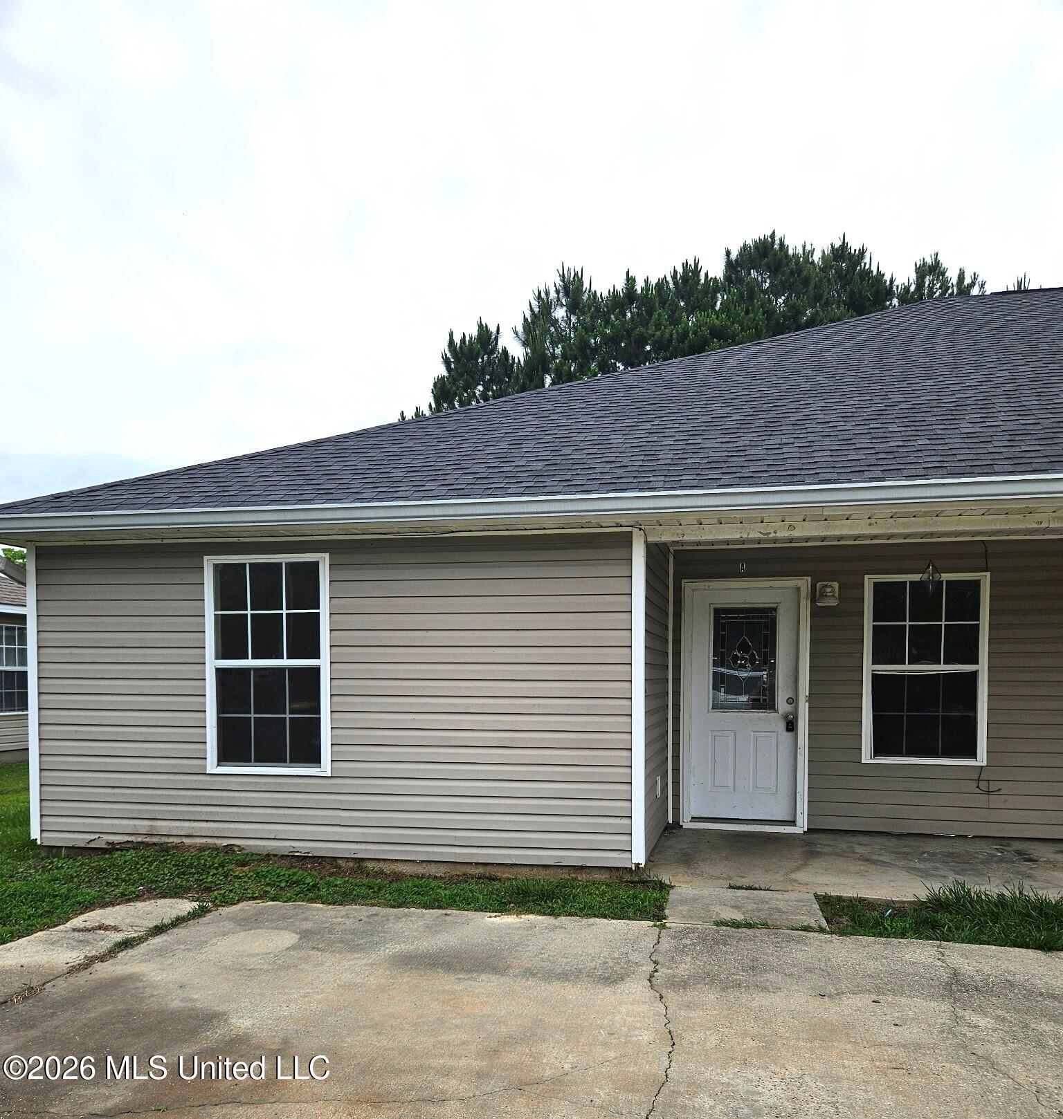 8700 Spring Avenue Property Photo 1