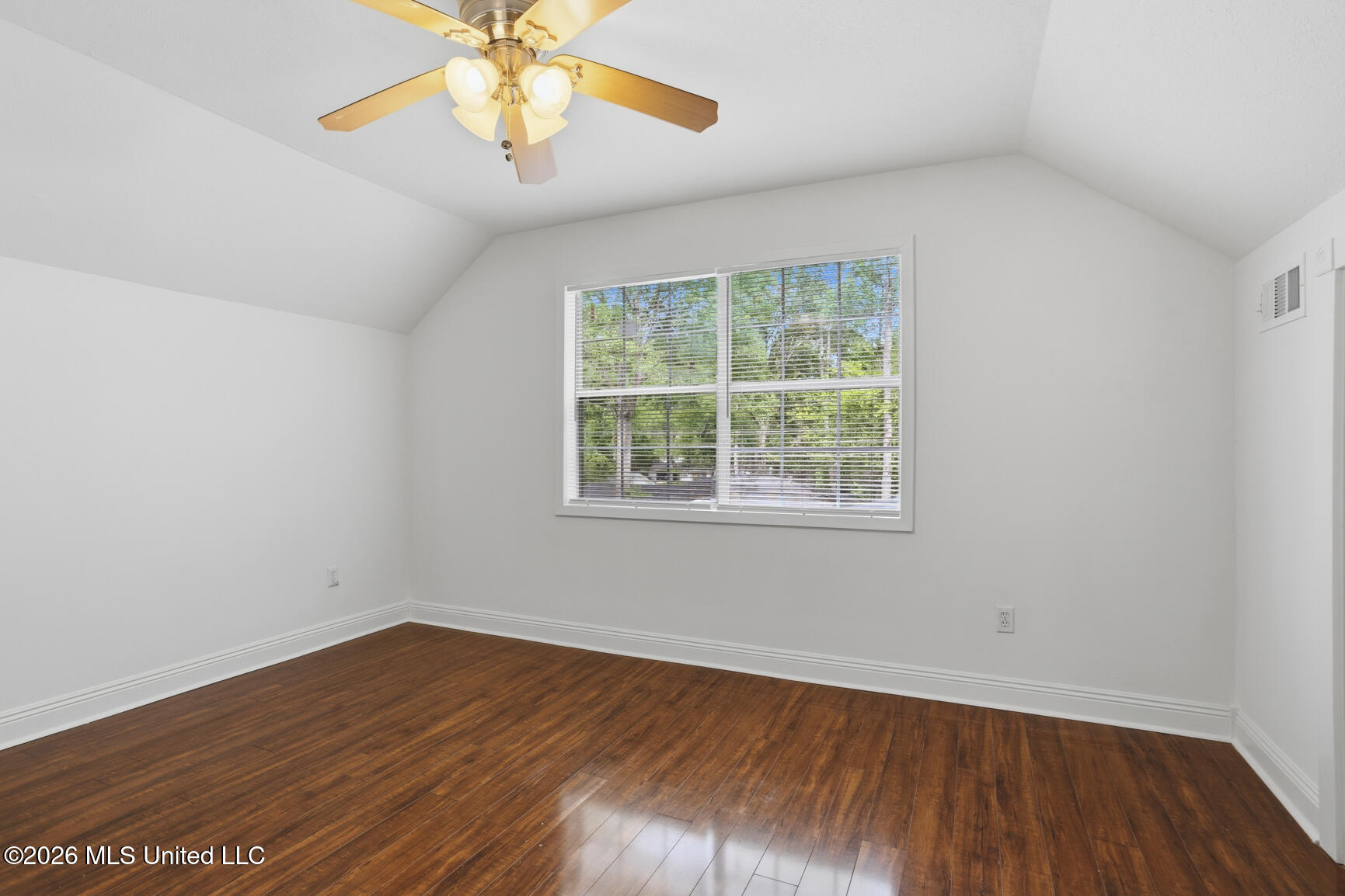 1735 Wilhurst Street Property Photo 25