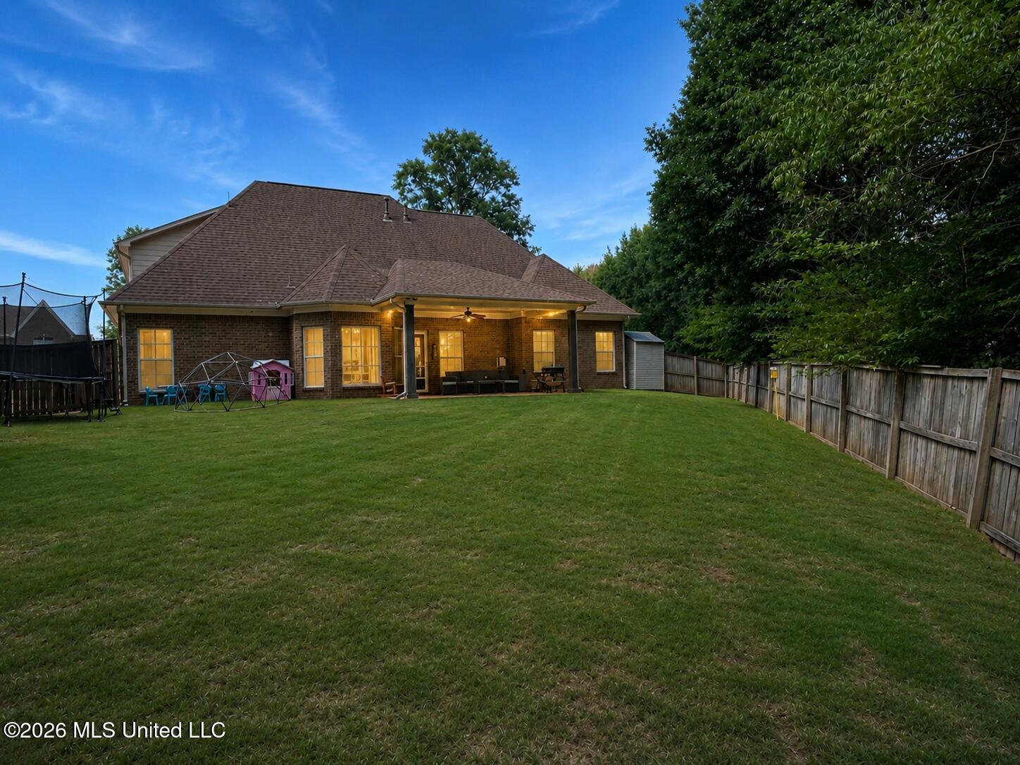 3426 Westwind Drive Property Photo 2