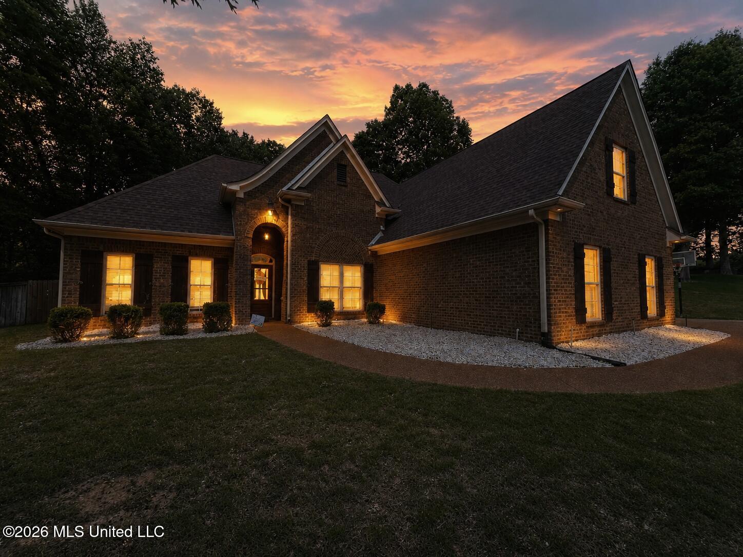 3426 Westwind Drive Property Photo 5