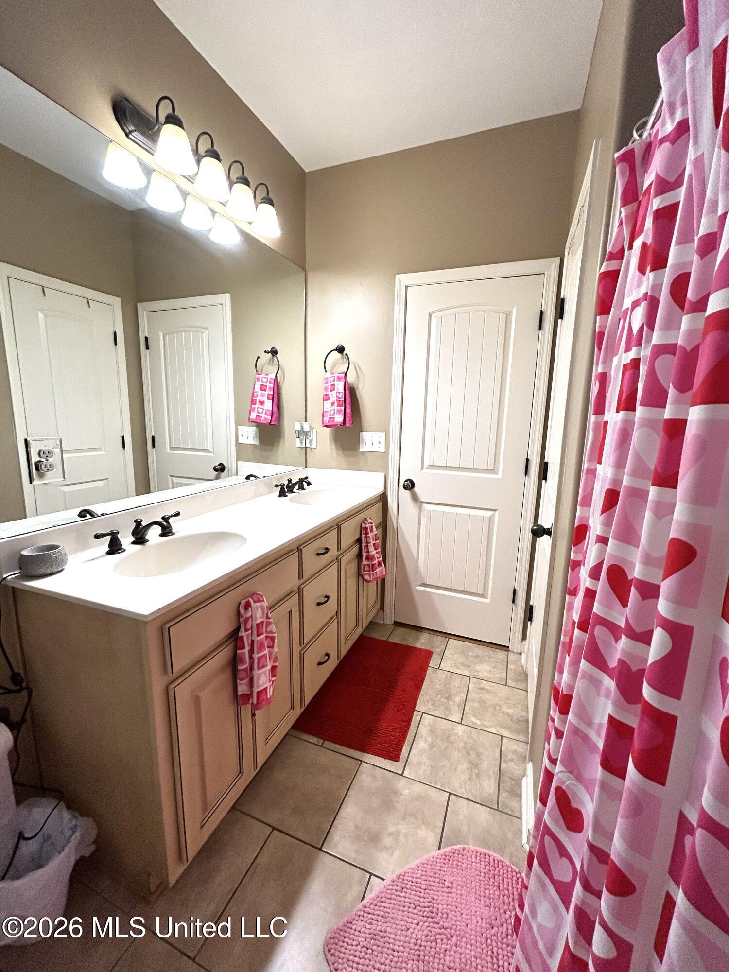 3426 Westwind Drive Property Photo 16