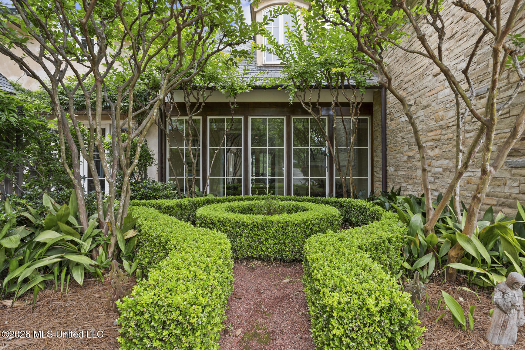 27 Provence Boulevard Property Photo 8