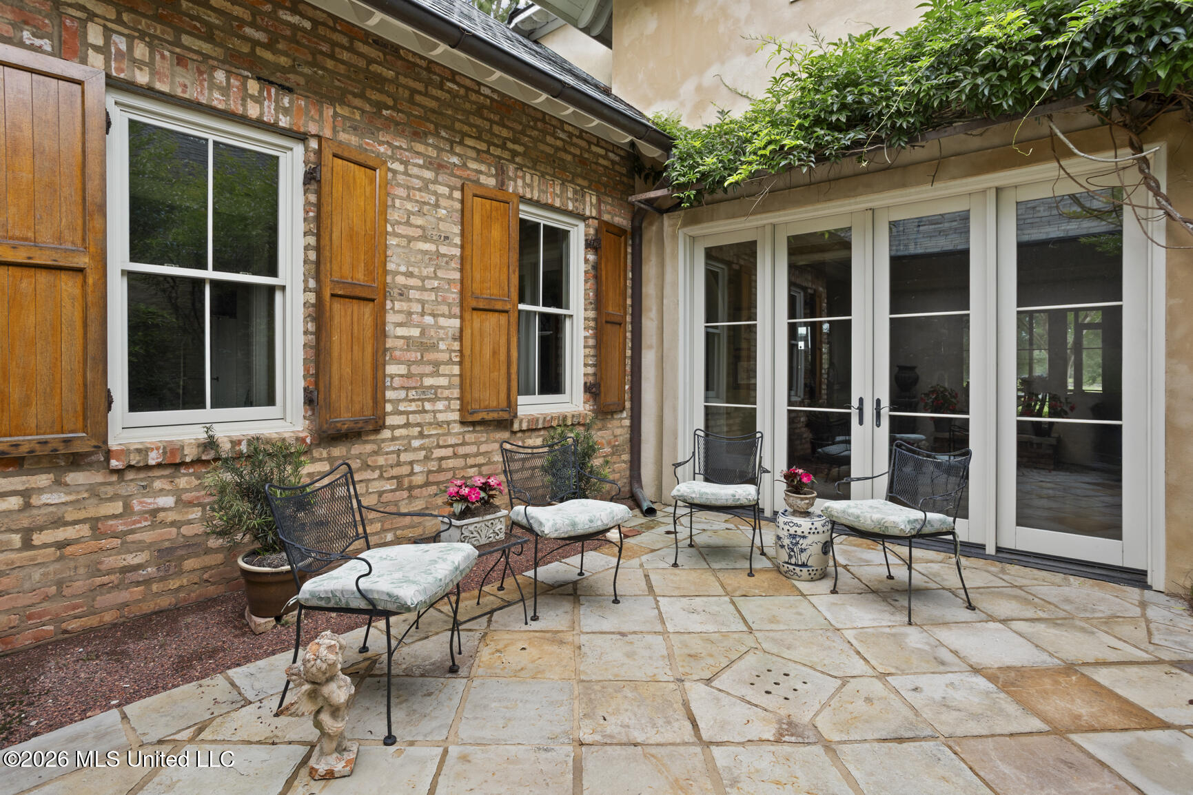 27 Provence Boulevard Property Photo 9