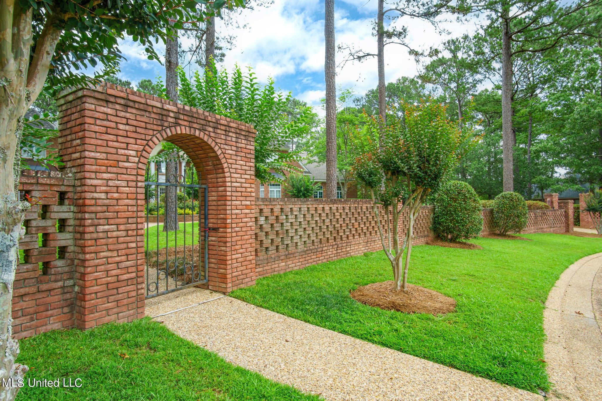 51 Spencer Cove Property Photo 7