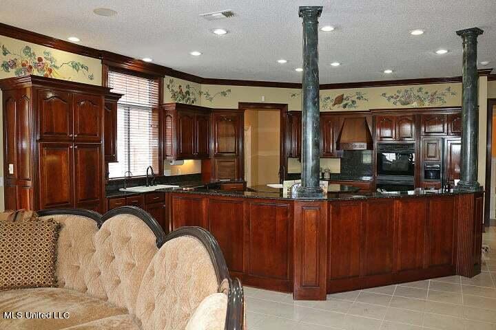 51 Spencer Cove Property Photo 15