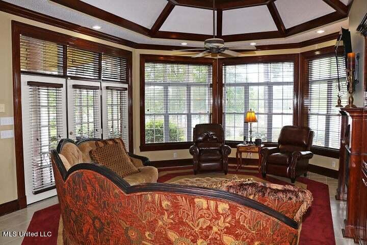 51 Spencer Cove Property Photo 32